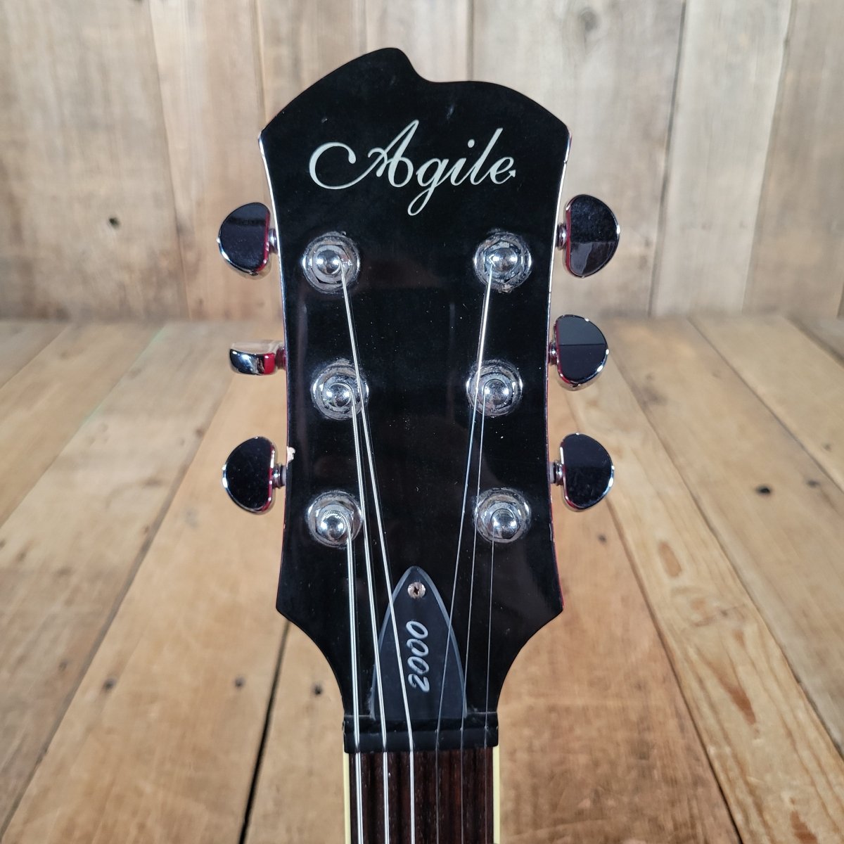 Agile AL - 2000 Les Paul Copy – Cherry Sunburst with Hard Case - Mahar's Vintage Guitars