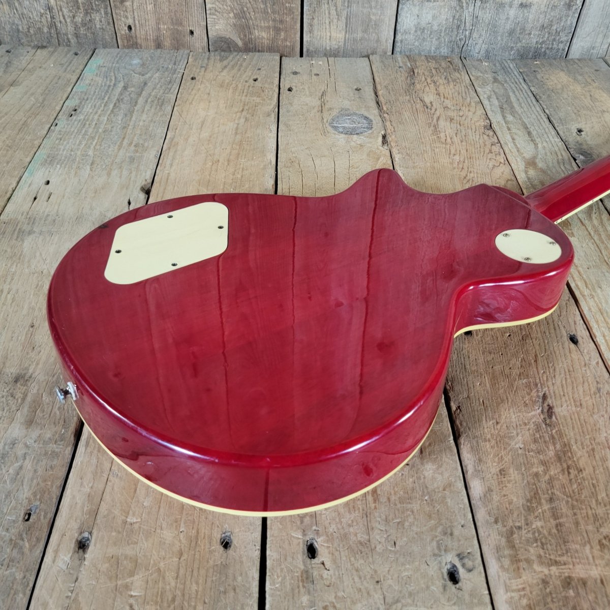 Agile AL - 2000 Les Paul Copy – Cherry Sunburst with Hard Case - Mahar's Vintage Guitars