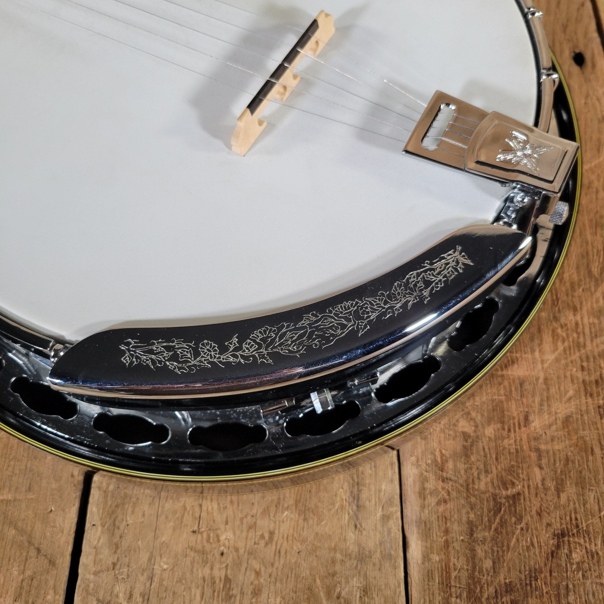 Alvarez Deluxe 5 - String Banjo 1970s – Japanese Mastercraft, Resonator Bluegrass Banjo - Mahar's Vintage Guitars