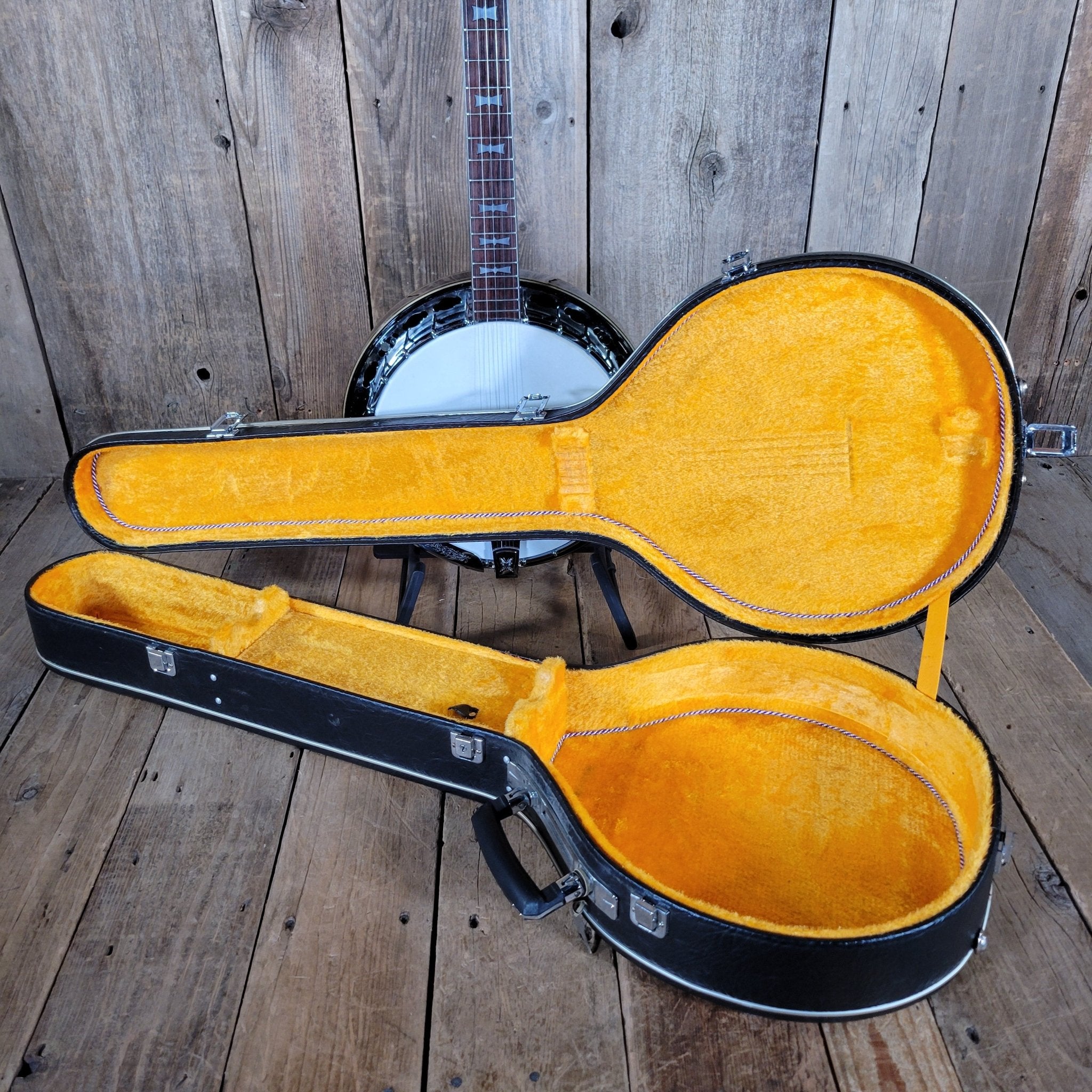 Alvarez Deluxe 5 - String Banjo 1970s – Japanese Mastercraft, Resonator Bluegrass Banjo - Mahar's Vintage Guitars