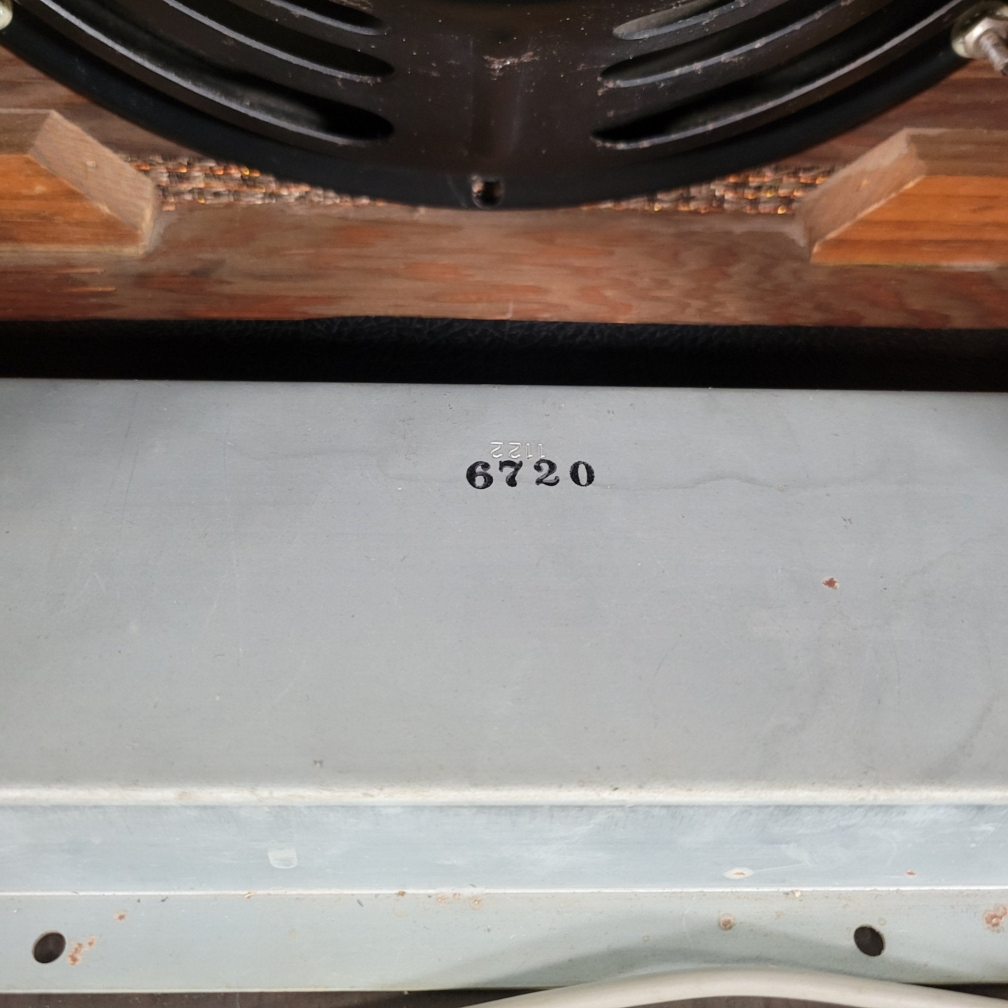 Ampeg J - 12 R Reverbojet GoldenGlo 1967 Vintage Tube Guitar Amp - Mahar's Vintage Guitars