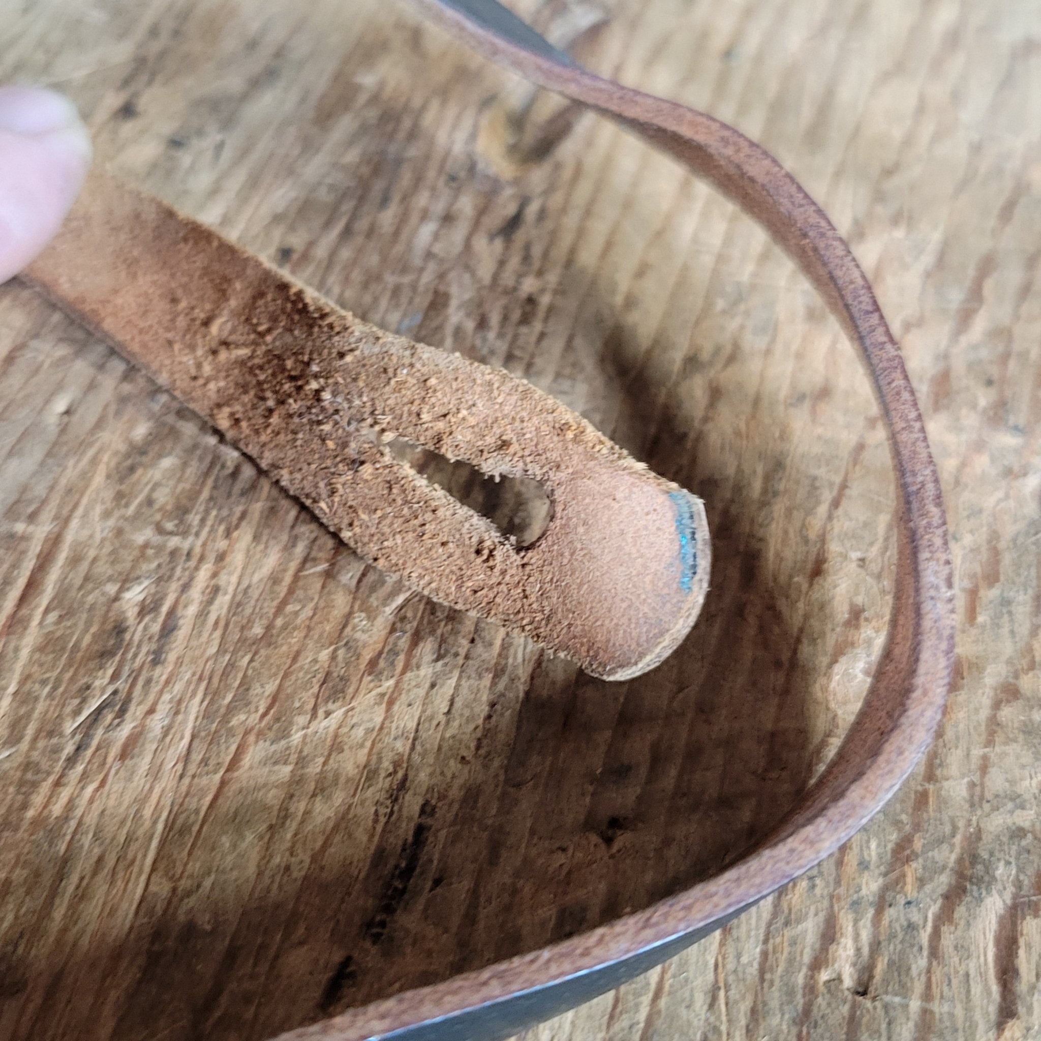 Bobby Lee Black Leather Padded Guitar Strap - Mahar's Vintage Guitars