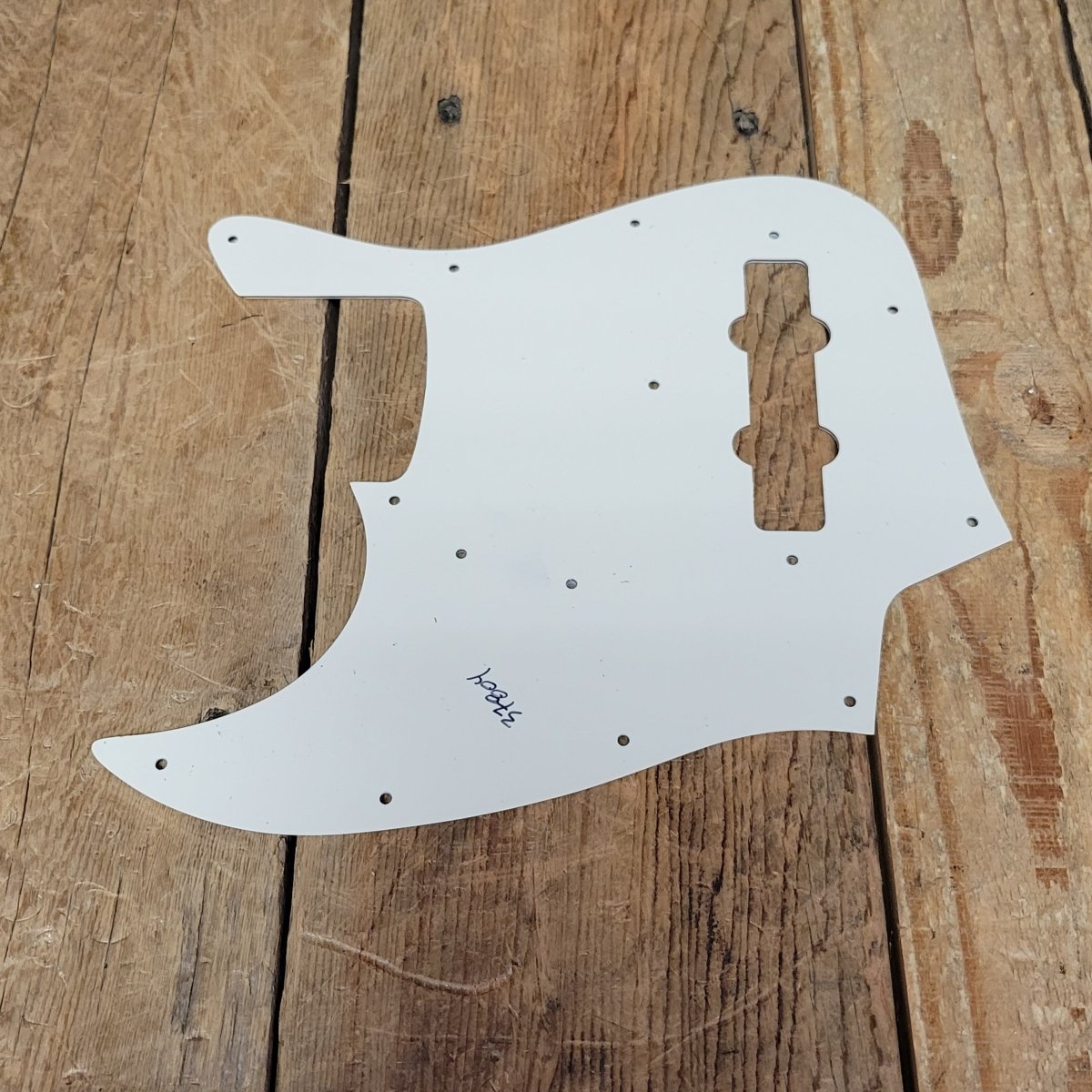 Chandler Jazz Bass Pickguard Mother of Pearl Repro Fender Jazz Bass JB75 - 100US - Mahar's Vintage Guitars