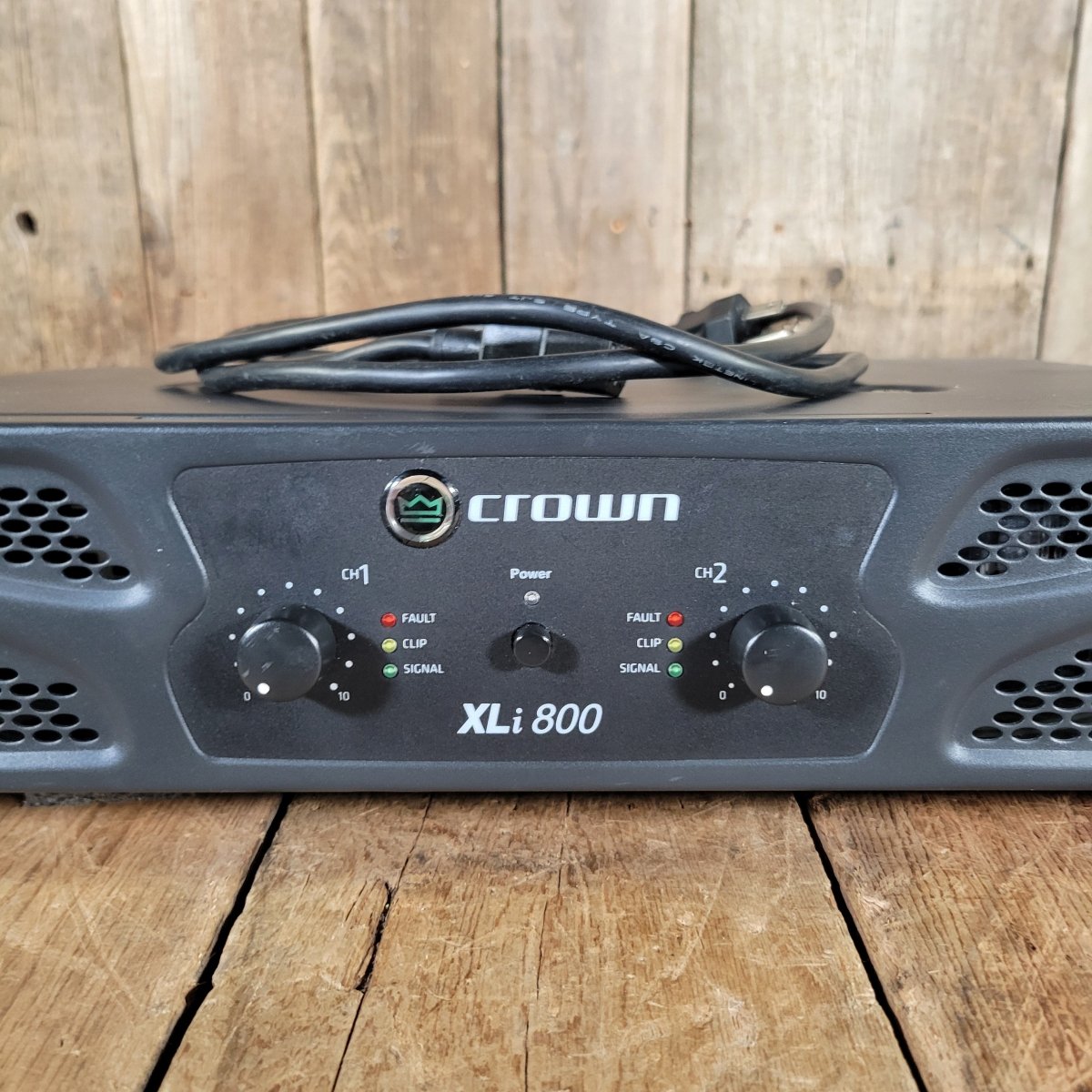 Crown XLi800 Power Amplifier 2019 – 2 - Channel Solid - State Amp for Live Sound & Studio - Mahar's Vintage Guitars