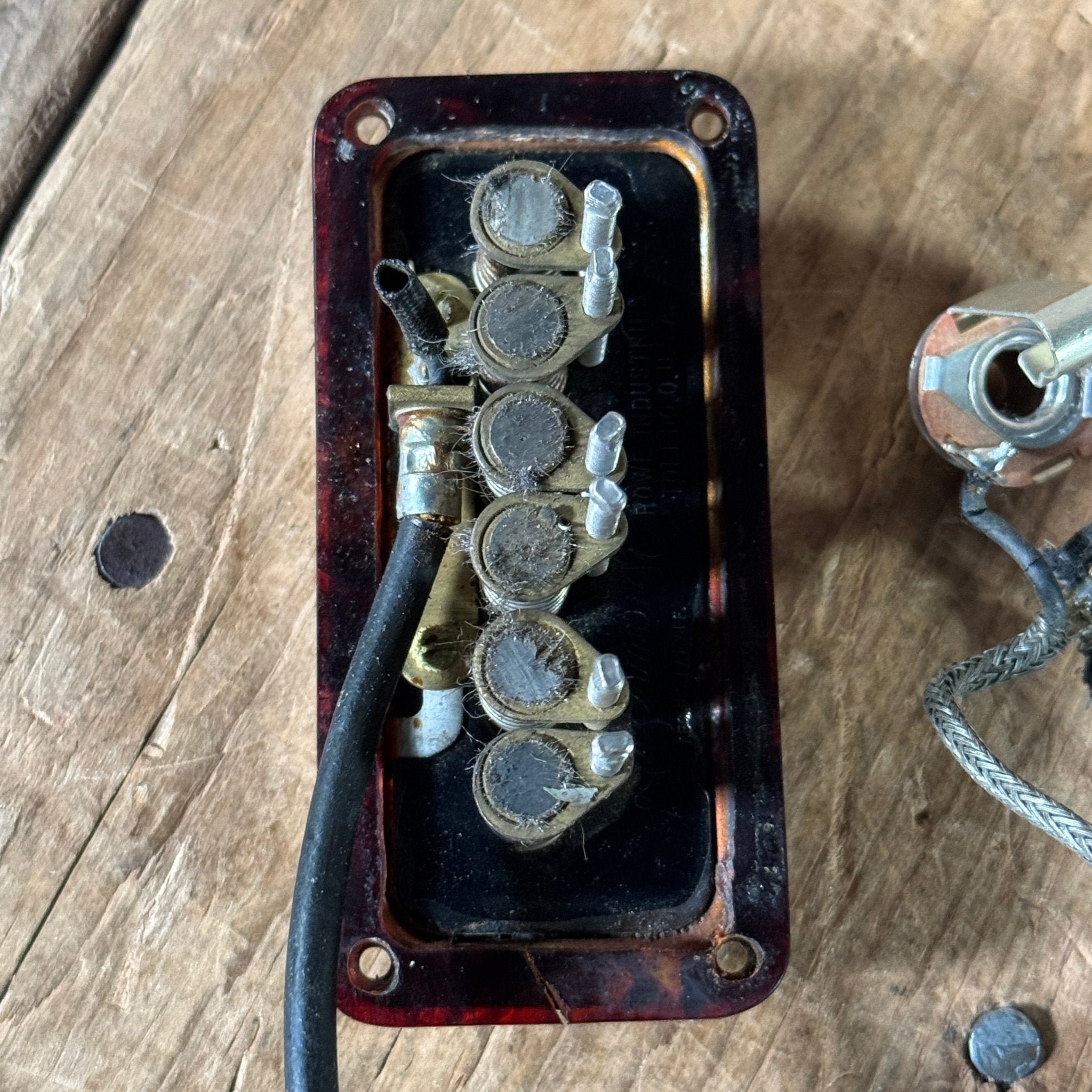 DeArmond Dynasonic Pickup Gretsch 1950s With Pots and Jack - Mahar's Vintage Guitars