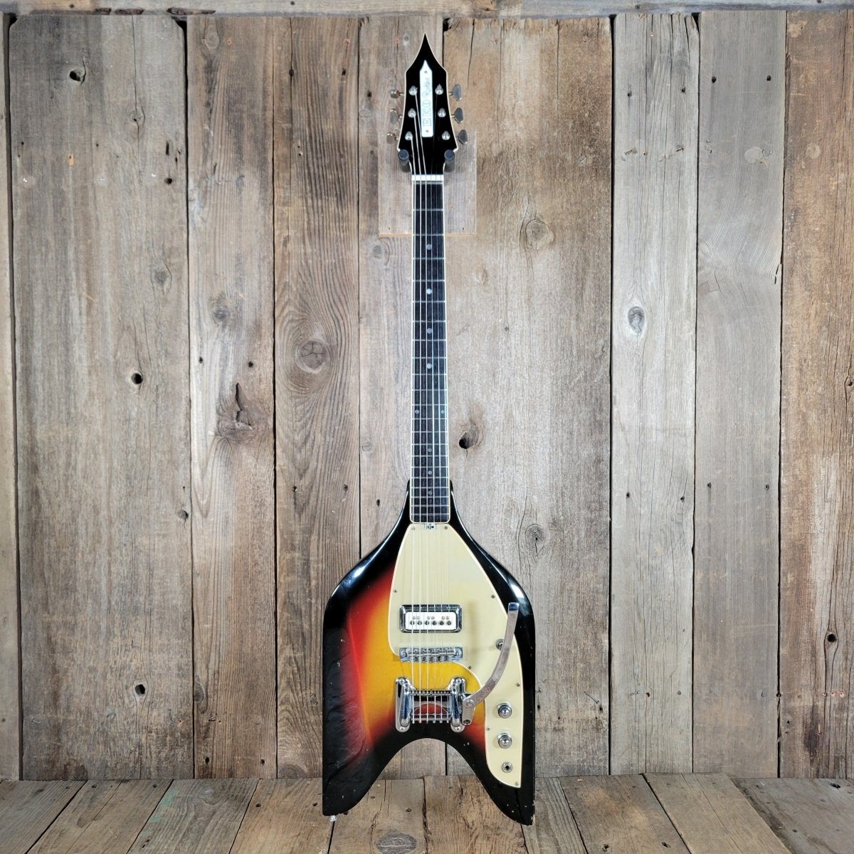 EKO Rocket Rokes Model VI Sunburst 1960s – Vintage Italian Electric Guitar with Original Case - Mahar's Vintage Guitars