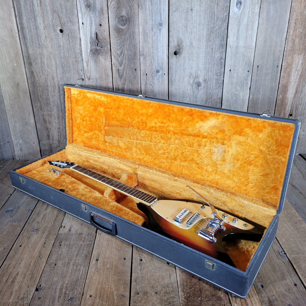 EKO Rocket Rokes Model VI Sunburst 1960s – Vintage Italian Electric Guitar with Original Case - Mahar's Vintage Guitars