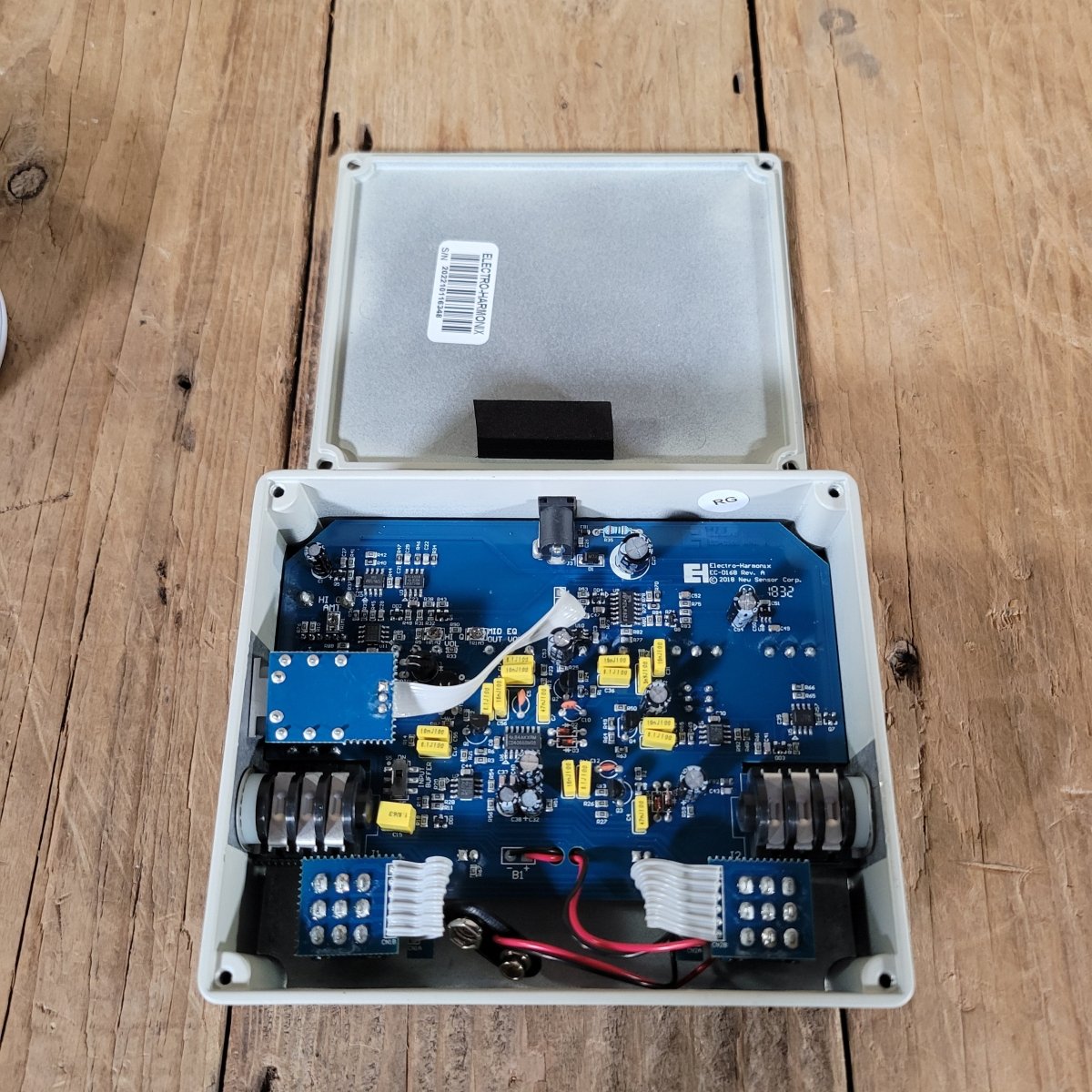 Electro - Harmonix Sovtek Deluxe Big Muff Pi Distortion/Sustainer Pedal - Mahar's Vintage Guitars