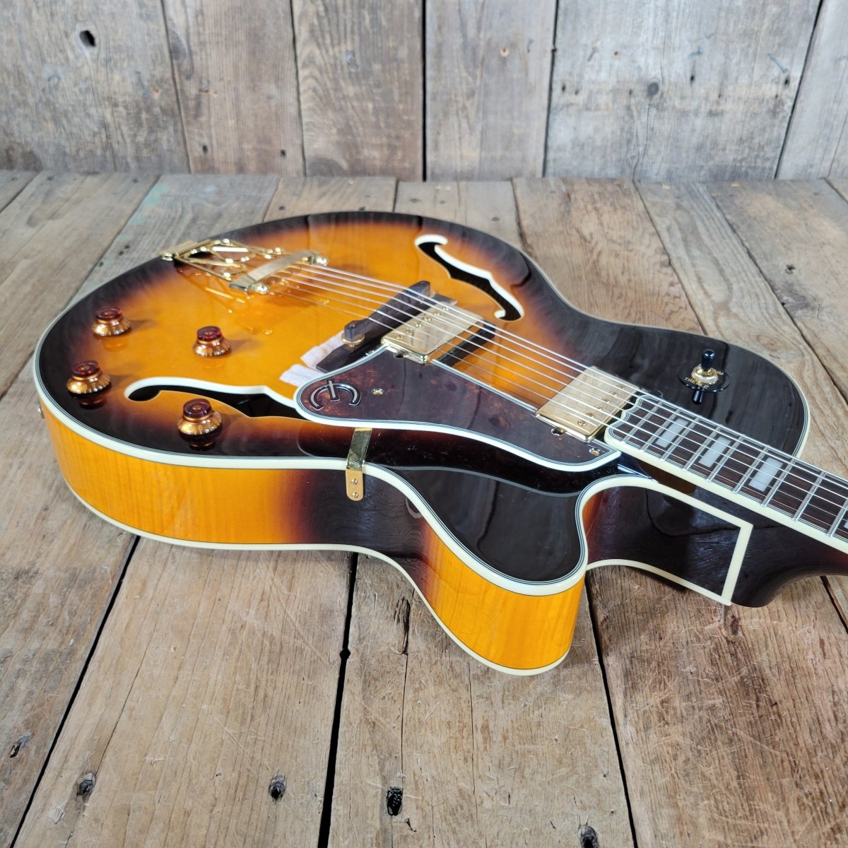 Epiphone Emperor II “Joe Pass” Archtop 2011 – Sunburst, Mint Condition, Original Hardshell Case - Mahar's Vintage Guitars