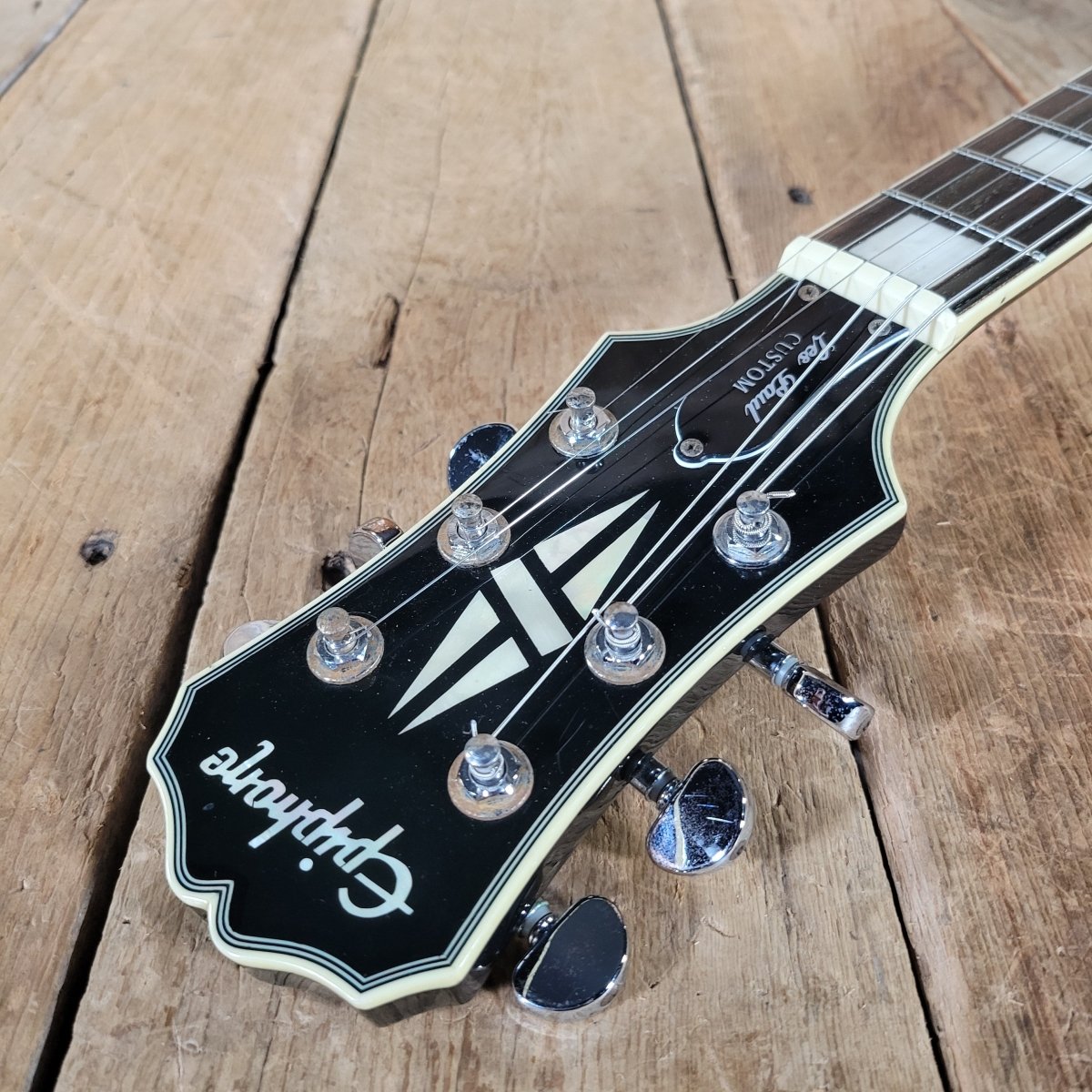 Epiphone Les Paul Custom Limited Edition Silverburst 2008 – Original Limited Run - Mahar's Vintage Guitars