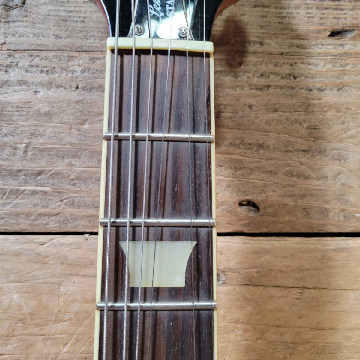 Epiphone Les Paul Standard Flame Top Amber 2011 – Original Case, Mint Condition - Mahar's Vintage Guitars