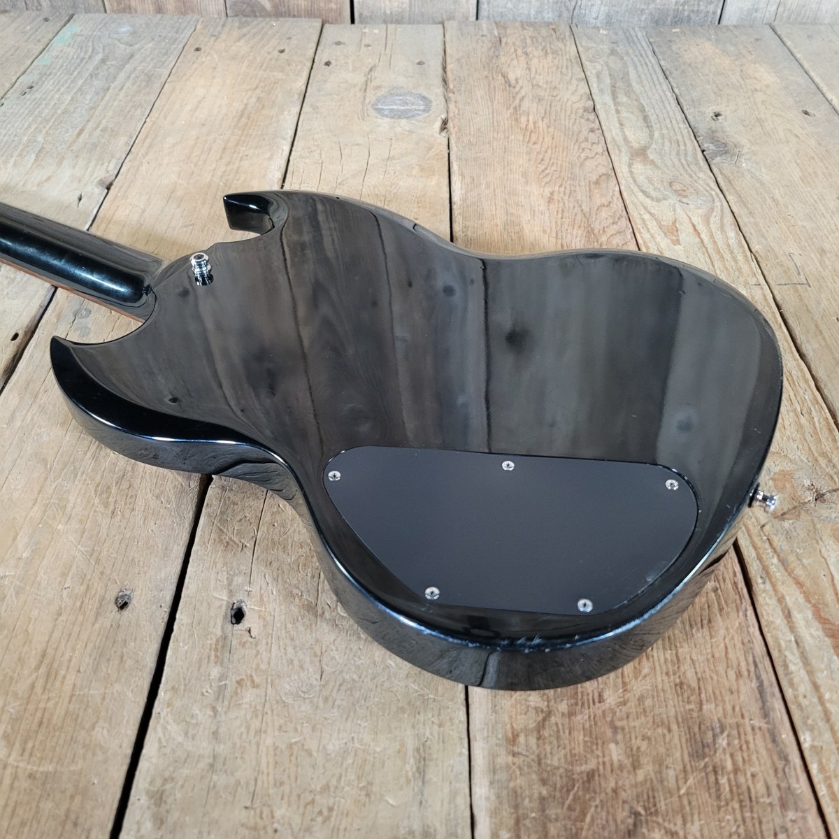 Epiphone SG - 400 Ebony 2004 Electric Guitar with SKB Hardshell Case - Mahar's Vintage Guitars