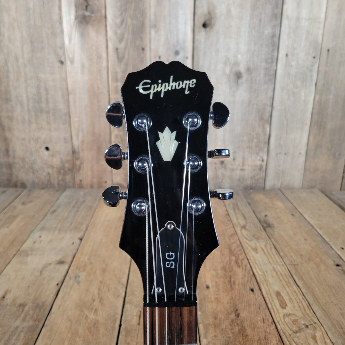 Epiphone SG - 400 Ebony 2004 Electric Guitar with SKB Hardshell Case - Mahar's Vintage Guitars