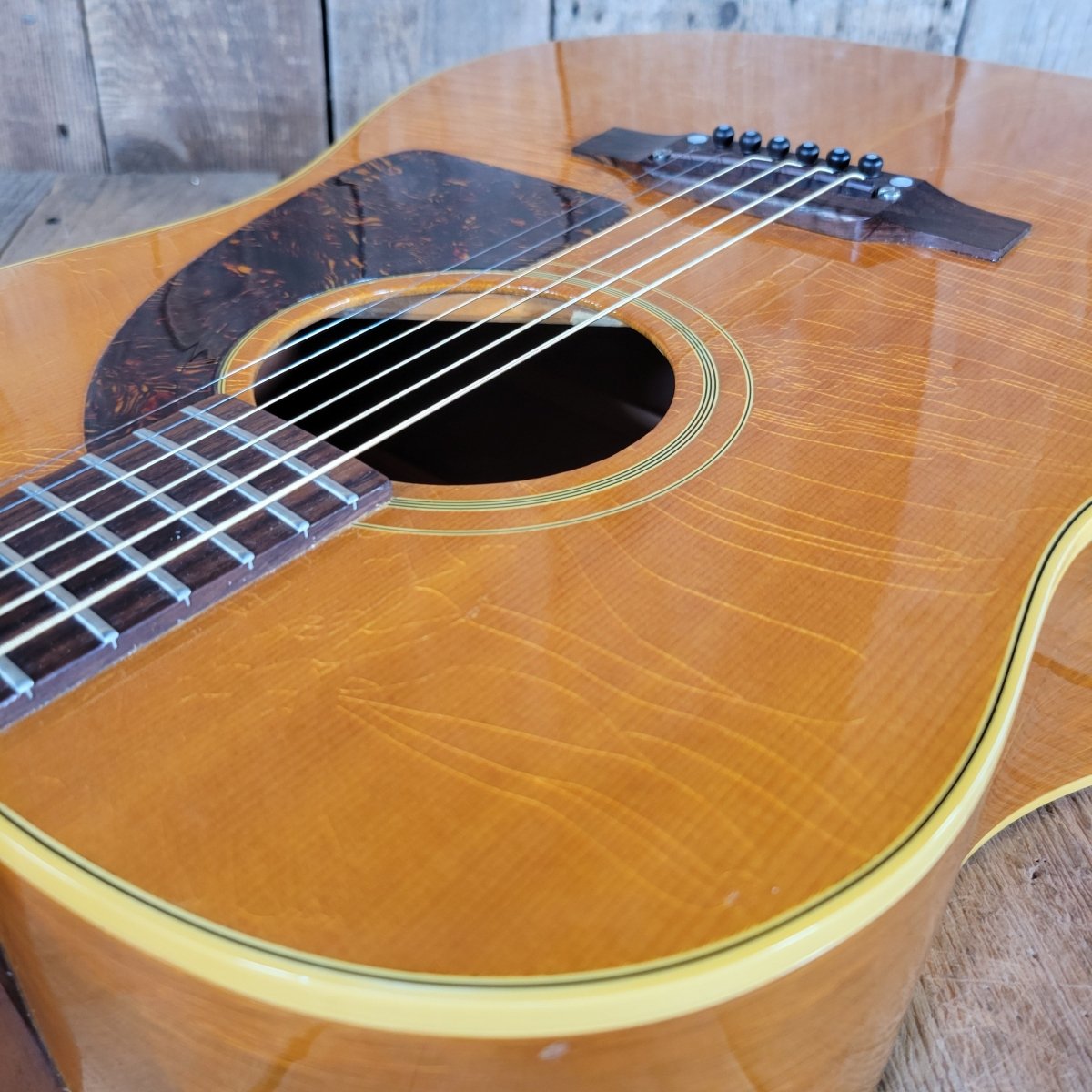 Epiphone Texan FT79N Acoustic Guitar 1967 – Natural Finish, Near Mint, Original Chipboard Cas - Mahar's Vintage Guitars