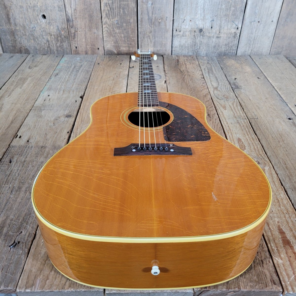 Epiphone Texan FT79N Acoustic Guitar 1967 – Natural Finish, Near Mint, Original Chipboard Cas - Mahar's Vintage Guitars