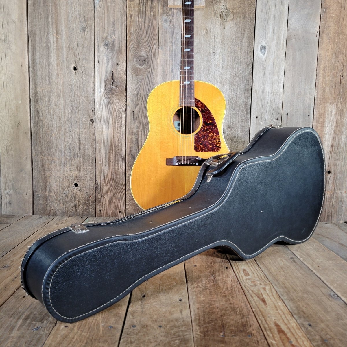 Epiphone Texan FT79N Acoustic Guitar 1967 – Natural Finish, Near Mint, Original Chipboard Cas - Mahar's Vintage Guitars