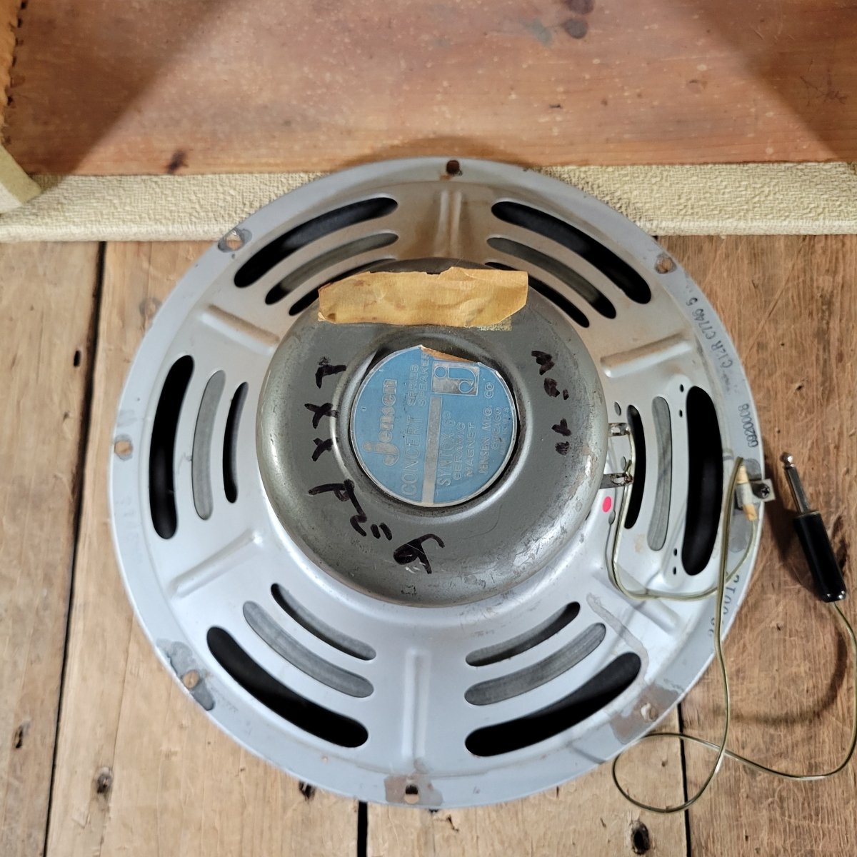 Fender 1958 Deluxe 5E3 Tweed with Factory 1963 White Tolex Recover - Mahar's Vintage Guitars