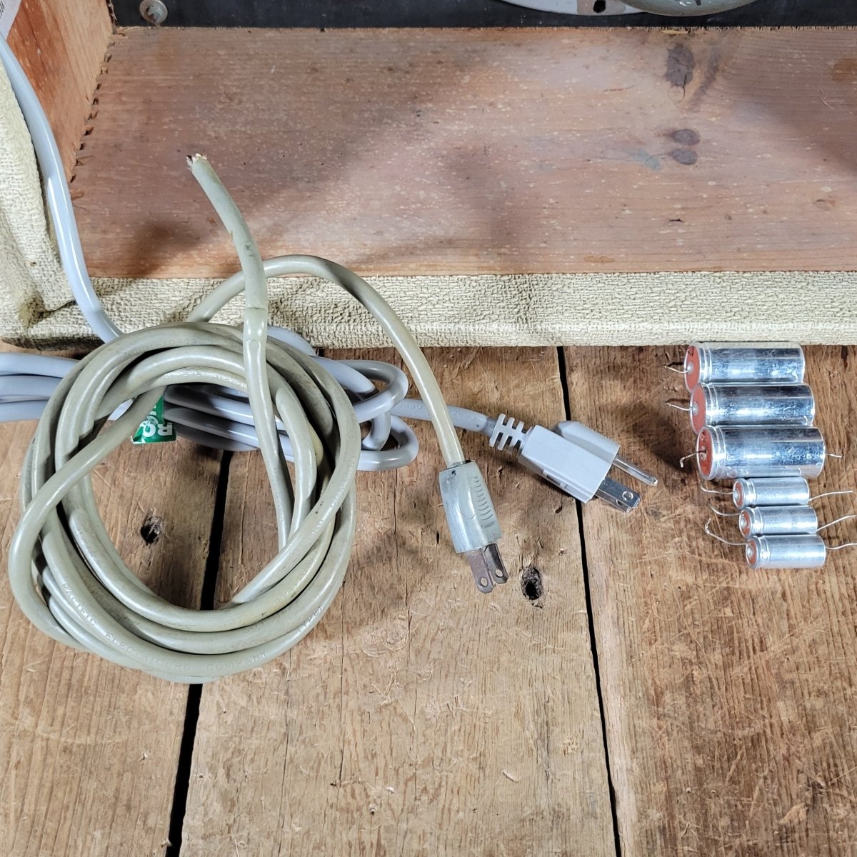 Fender 1958 Deluxe 5E3 Tweed with Factory 1963 White Tolex Recover - Mahar's Vintage Guitars