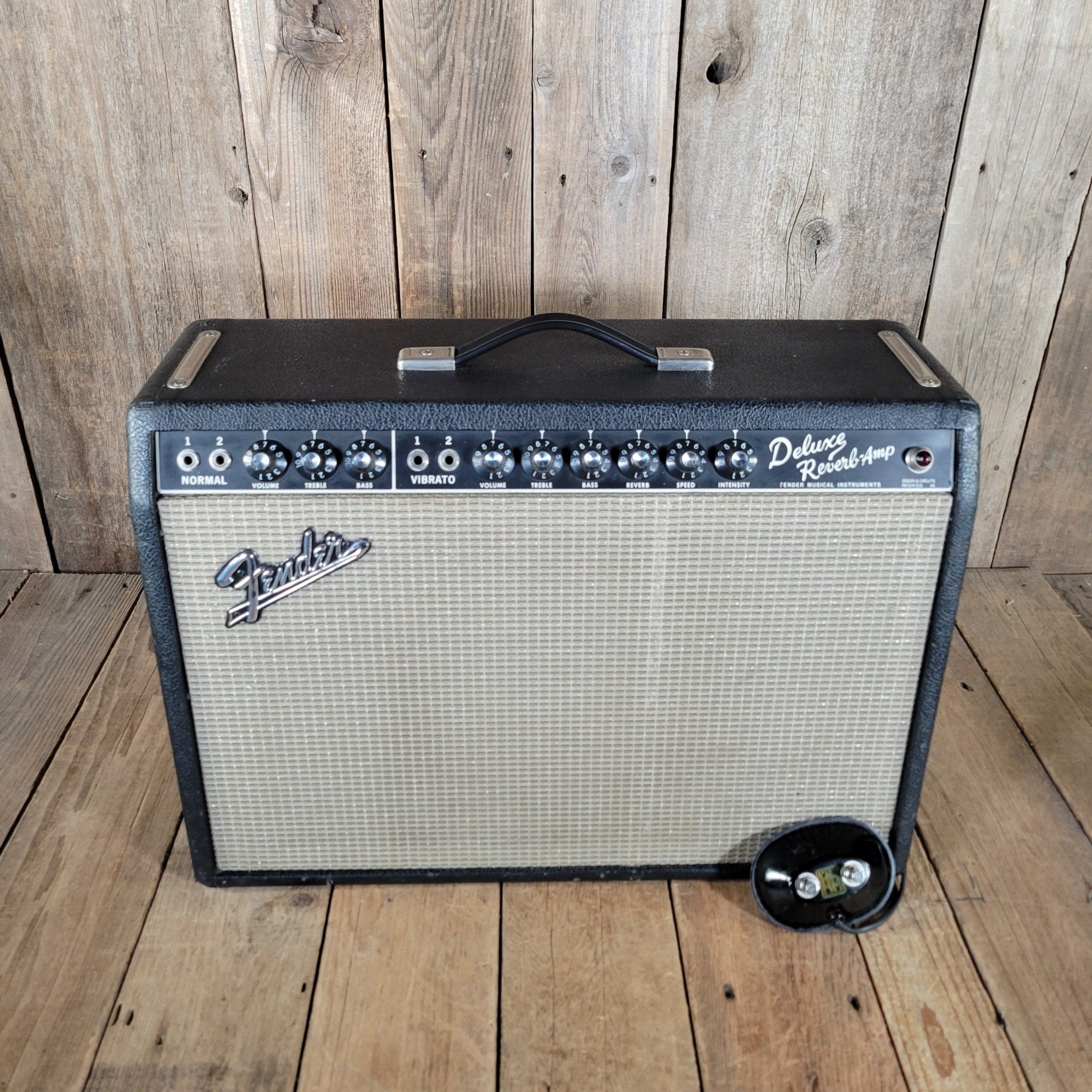 Fender 1967 Deluxe Reverb Black Panel – 22 - Watt AB763 Tube Combo with Spring Reverb & Tremolo - Mahar's Vintage Guitars