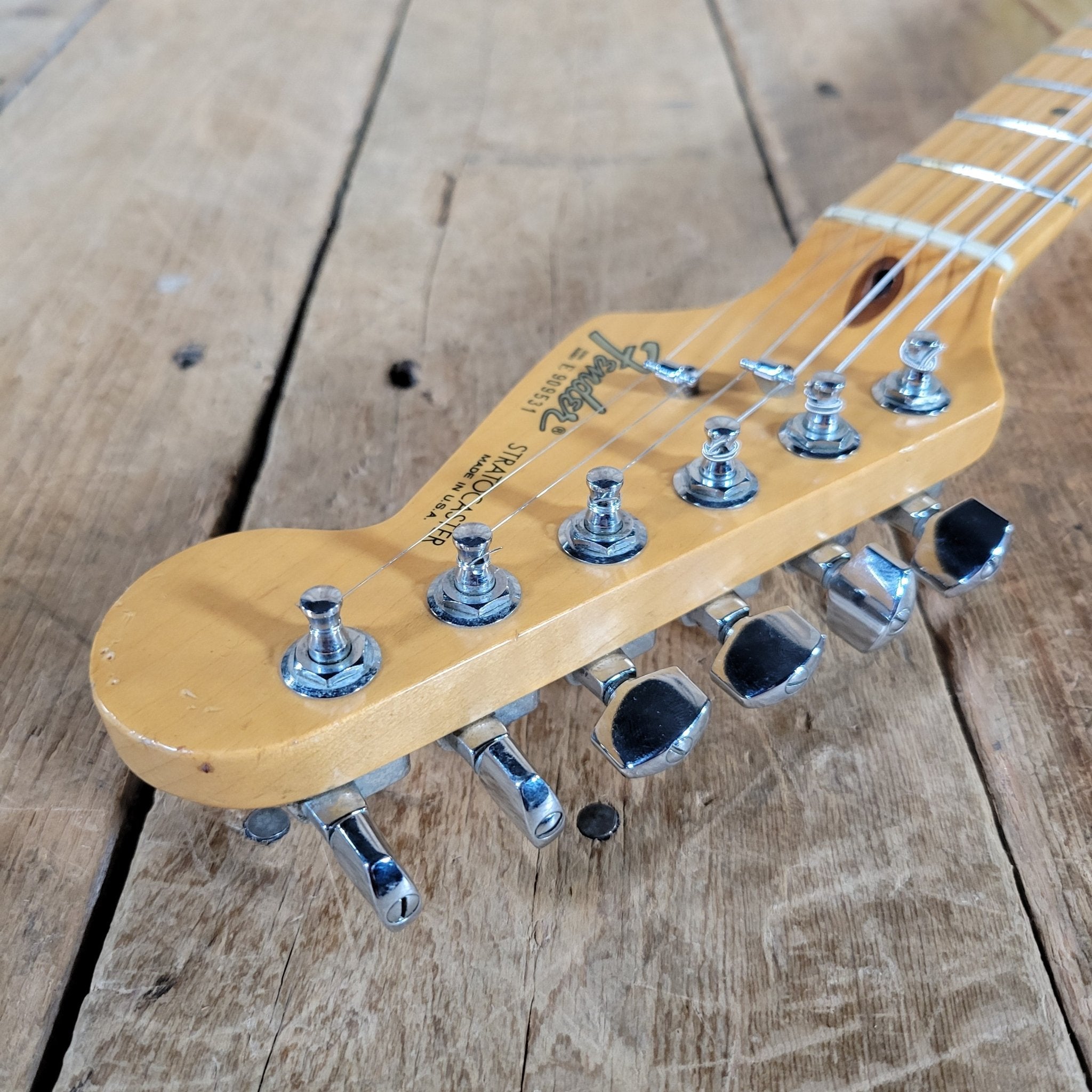 Fender American Standard Stratocaster Graffiti Yellow 1989 – Rare Custom Color Vintage USA Strat - Mahar's Vintage Guitars