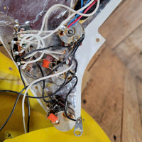 Fender American Standard Stratocaster Graffiti Yellow 1989 – Rare Custom Color Vintage USA Strat - Mahar's Vintage Guitars