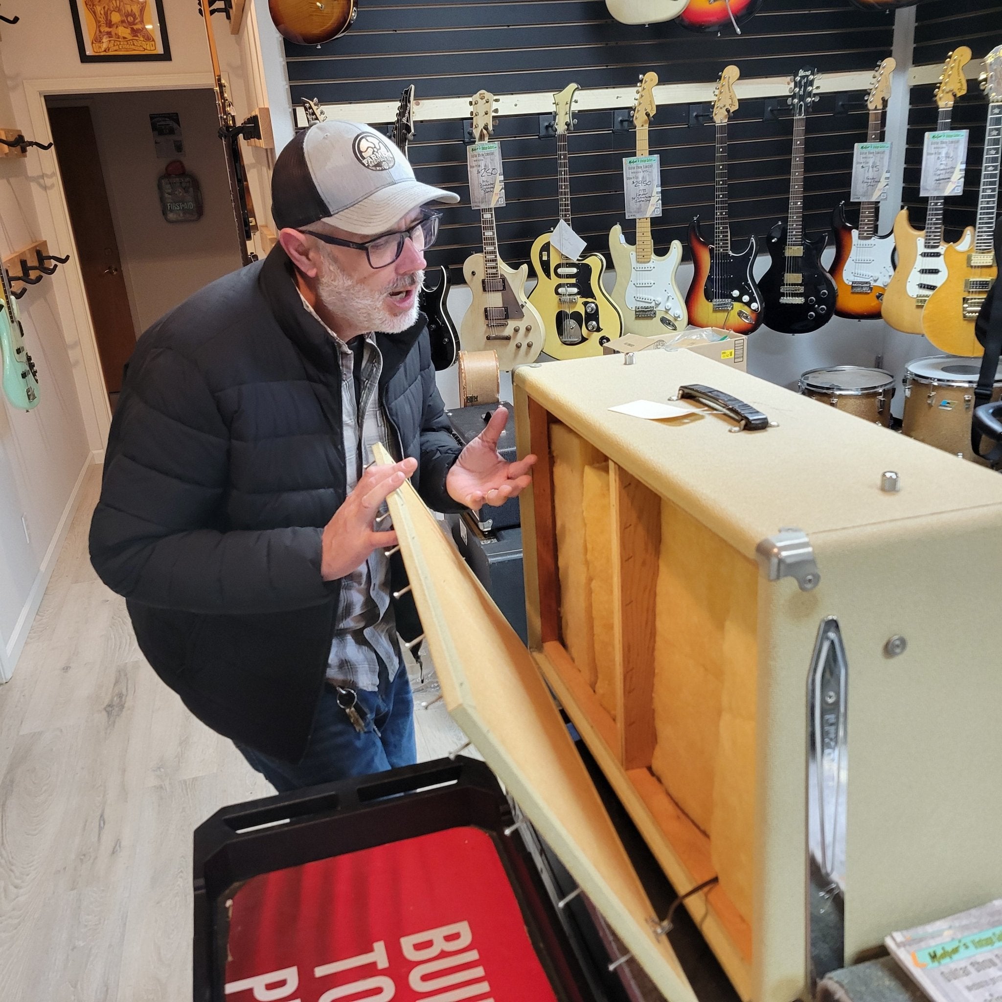 Fender Bandmaster Cab Original Cover Rough White Tolex 1962 - Mahar's Vintage Guitars