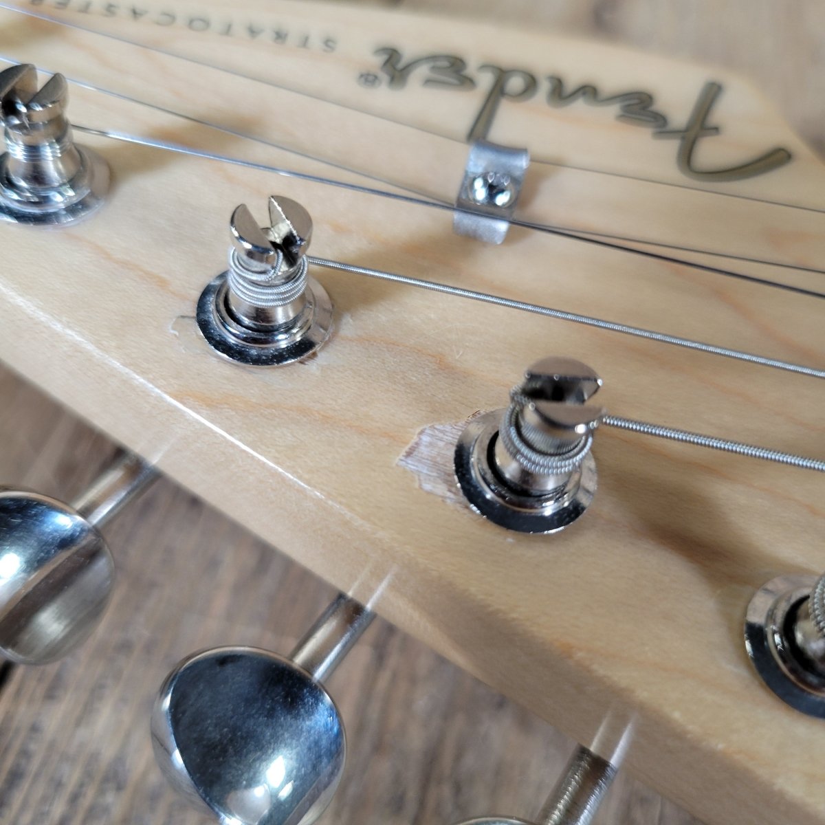 Fender Buddy Guy Signature Stratocaster MIM 2020 – Polka Dot, Original Case - Mahar's Vintage Guitars