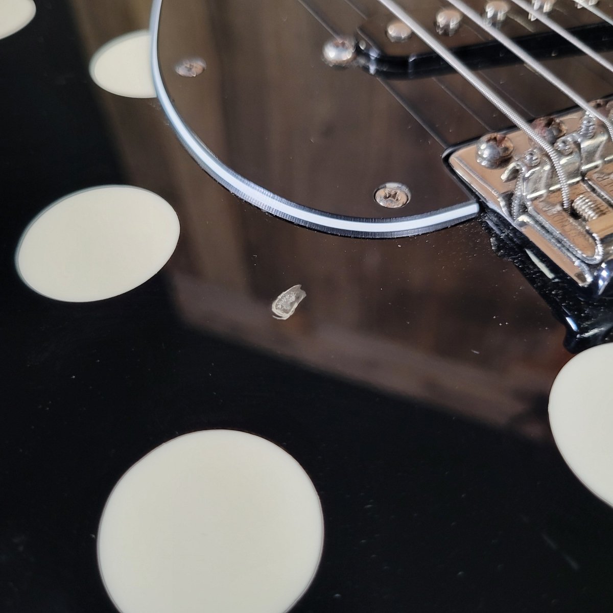 Fender Buddy Guy Signature Stratocaster MIM 2020 – Polka Dot, Original Case - Mahar's Vintage Guitars