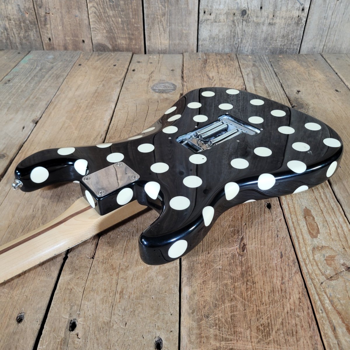 Fender Buddy Guy Signature Stratocaster MIM 2020 – Polka Dot, Original Case - Mahar's Vintage Guitars