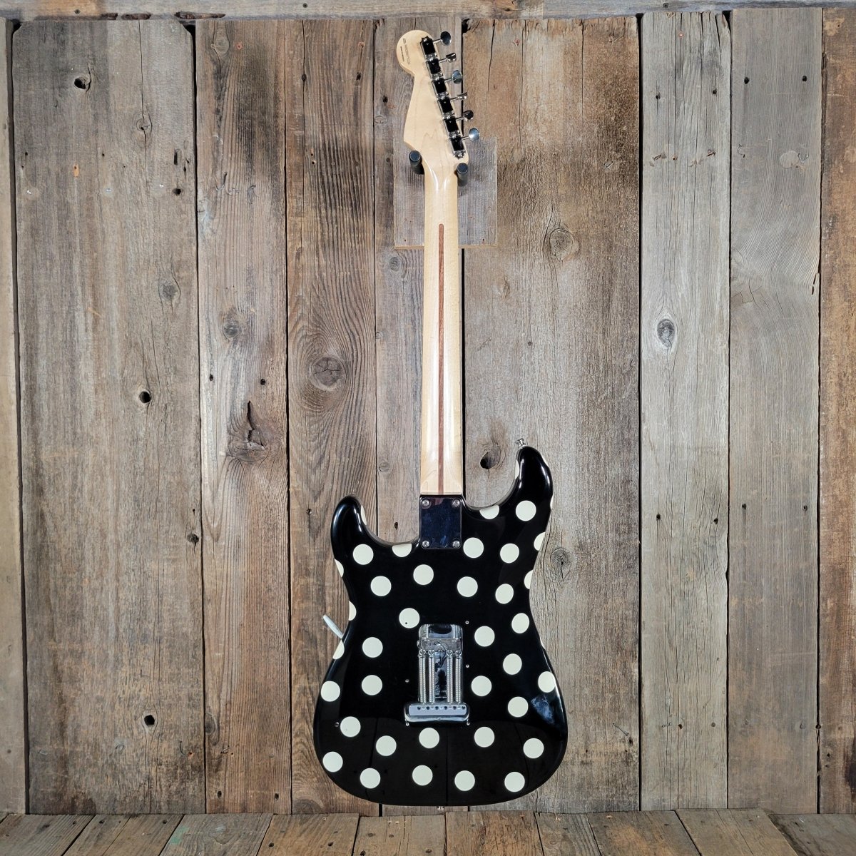 Fender Buddy Guy Signature Stratocaster MIM 2020 – Polka Dot, Original Case - Mahar's Vintage Guitars