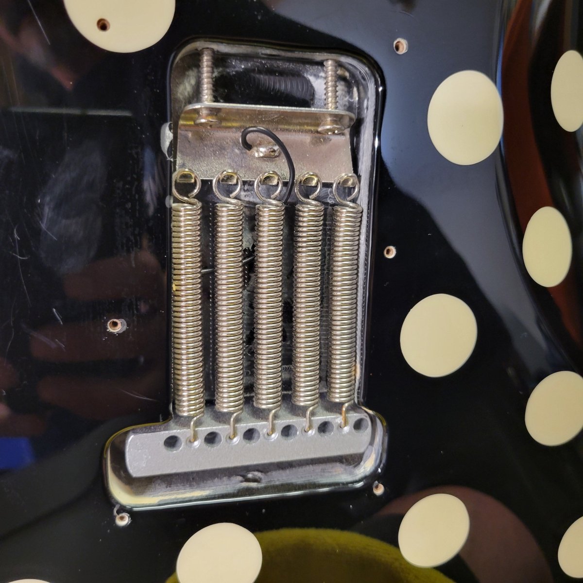 Fender Buddy Guy Signature Stratocaster MIM 2020 – Polka Dot, Original Case - Mahar's Vintage Guitars