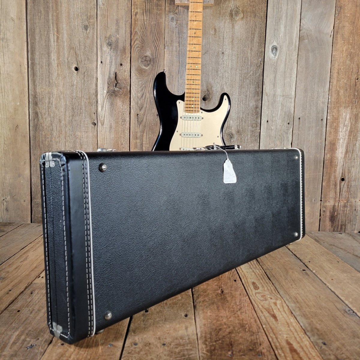 Fender Custom Classic Player Stratocaster 2003 – Black Finish with Gold Pickguard & Upgraded Features - Mahar's Vintage Guitars