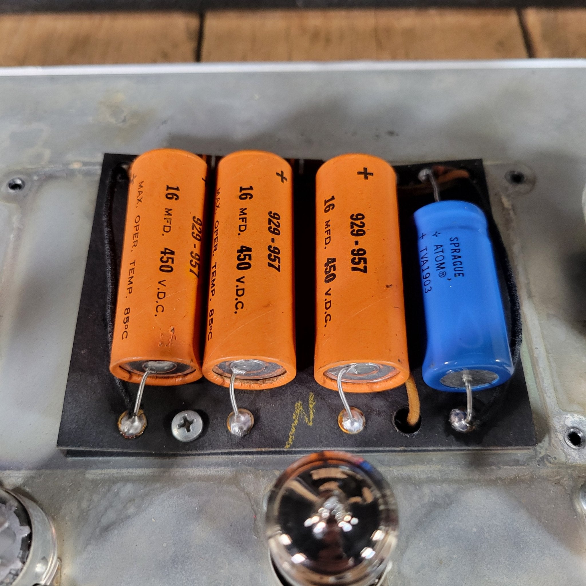 Fender Deluxe Amp 1963 Pre CBS - Mahar's Vintage Guitars