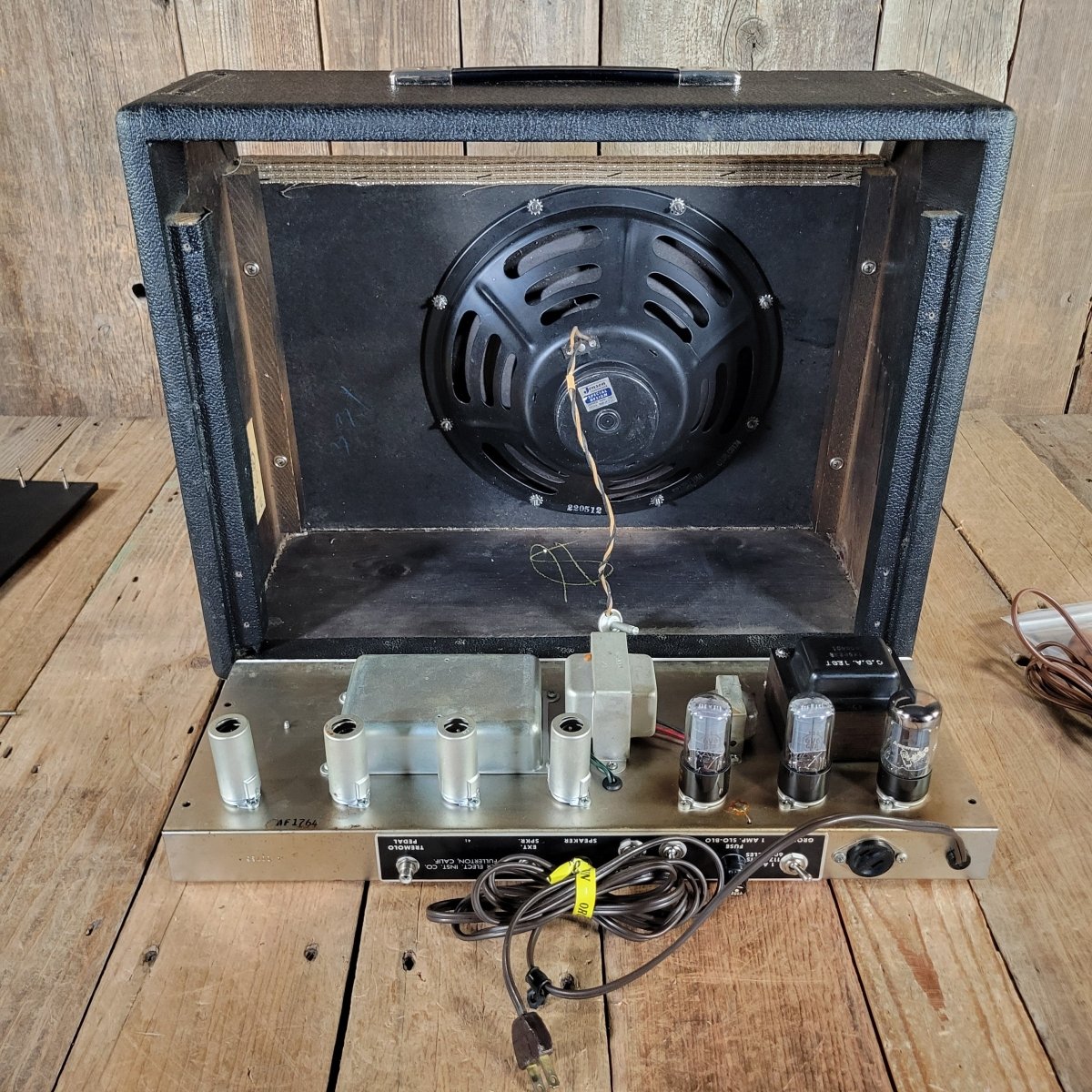 Fender Deluxe Amp 1964 – Black Panel Pre - CBS AB763 with Footswitch, Vintage Tube Amplifier - Mahar's Vintage Guitars