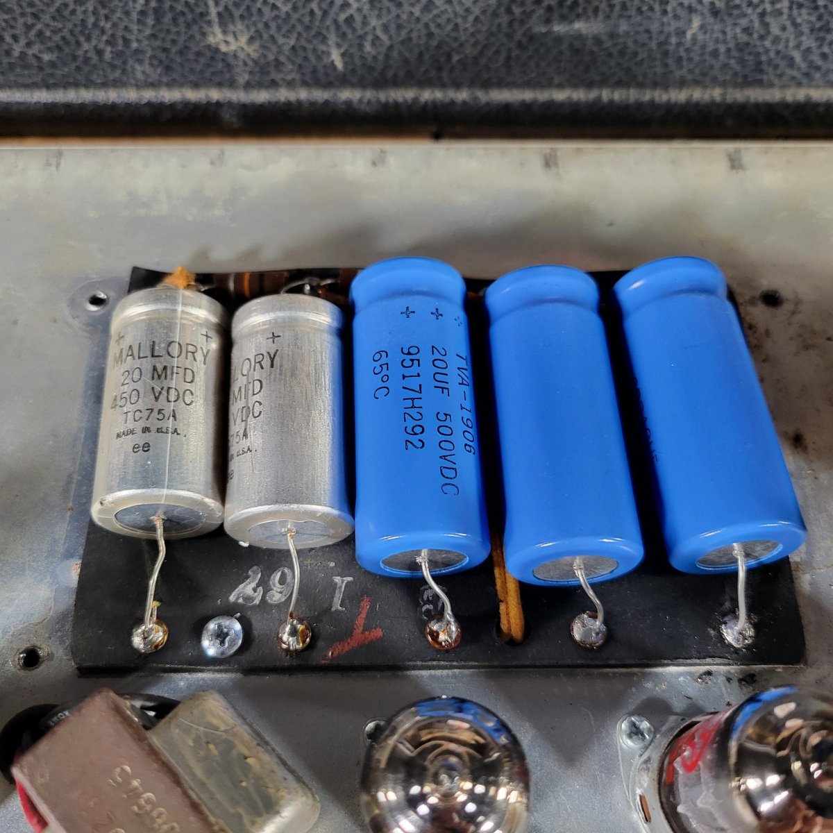 Fender Deluxe Reverb 1967 - Mahar's Vintage Guitars