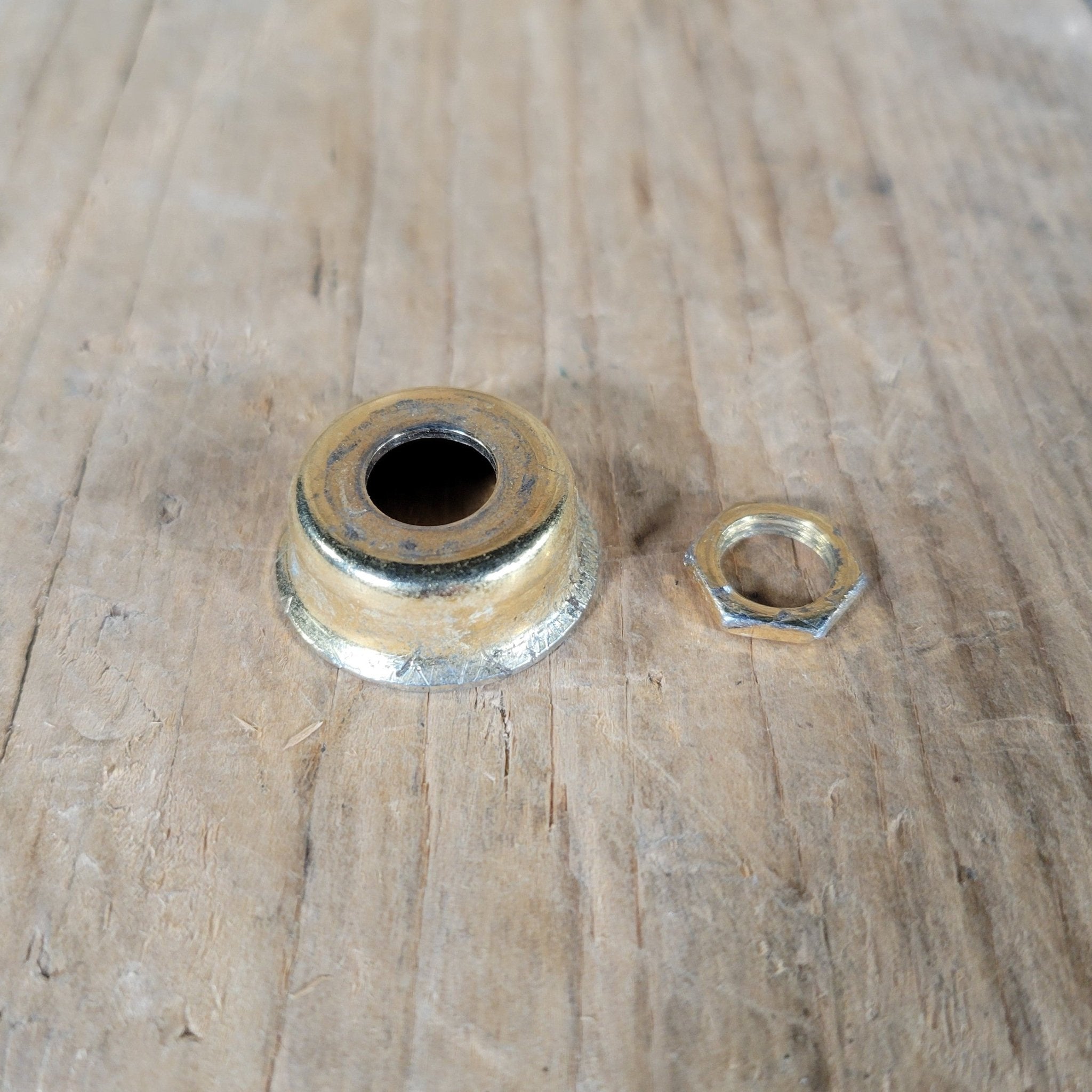 Fender Gold Output jack cup and nut Telecaster 1980s - Mahar's Vintage Guitars