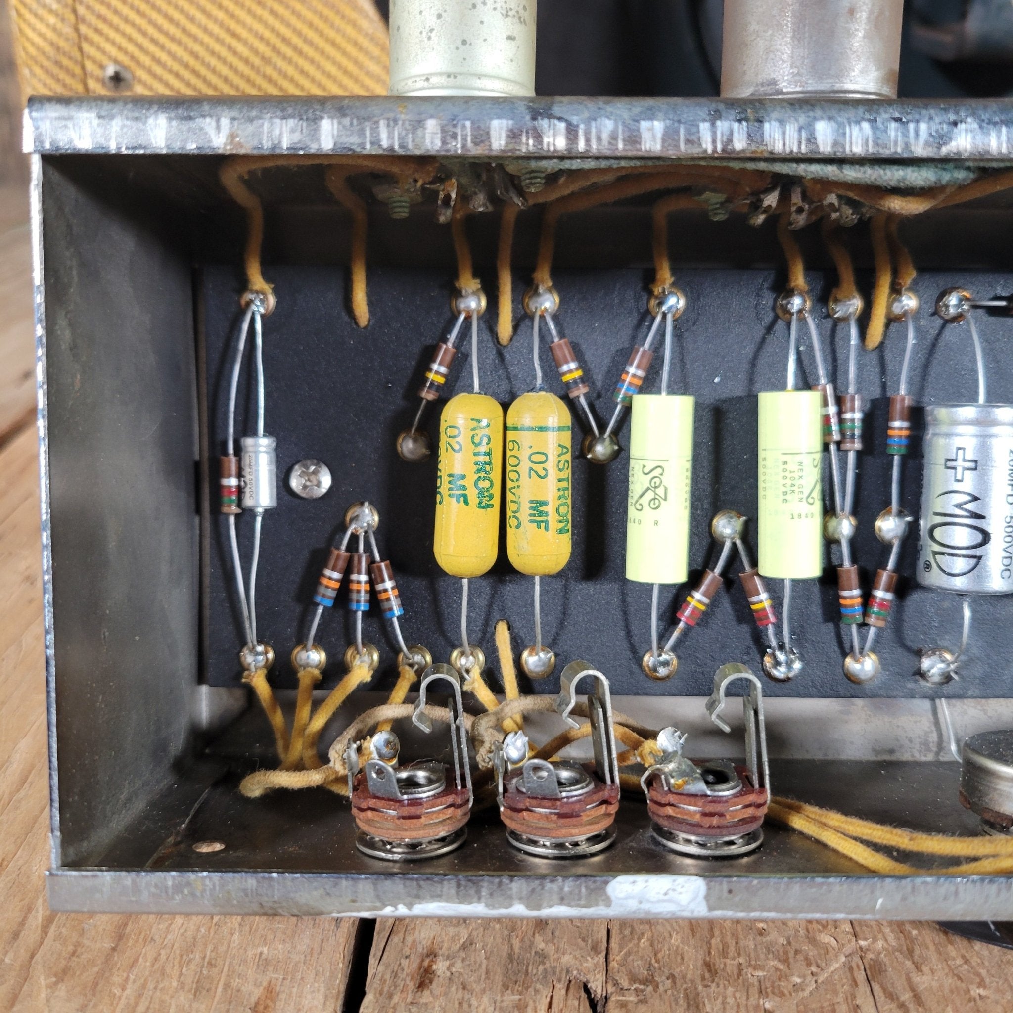 Fender Harvard 5F10 1957 Vintage Tweed Amplifier - Mahar's Vintage Guitars