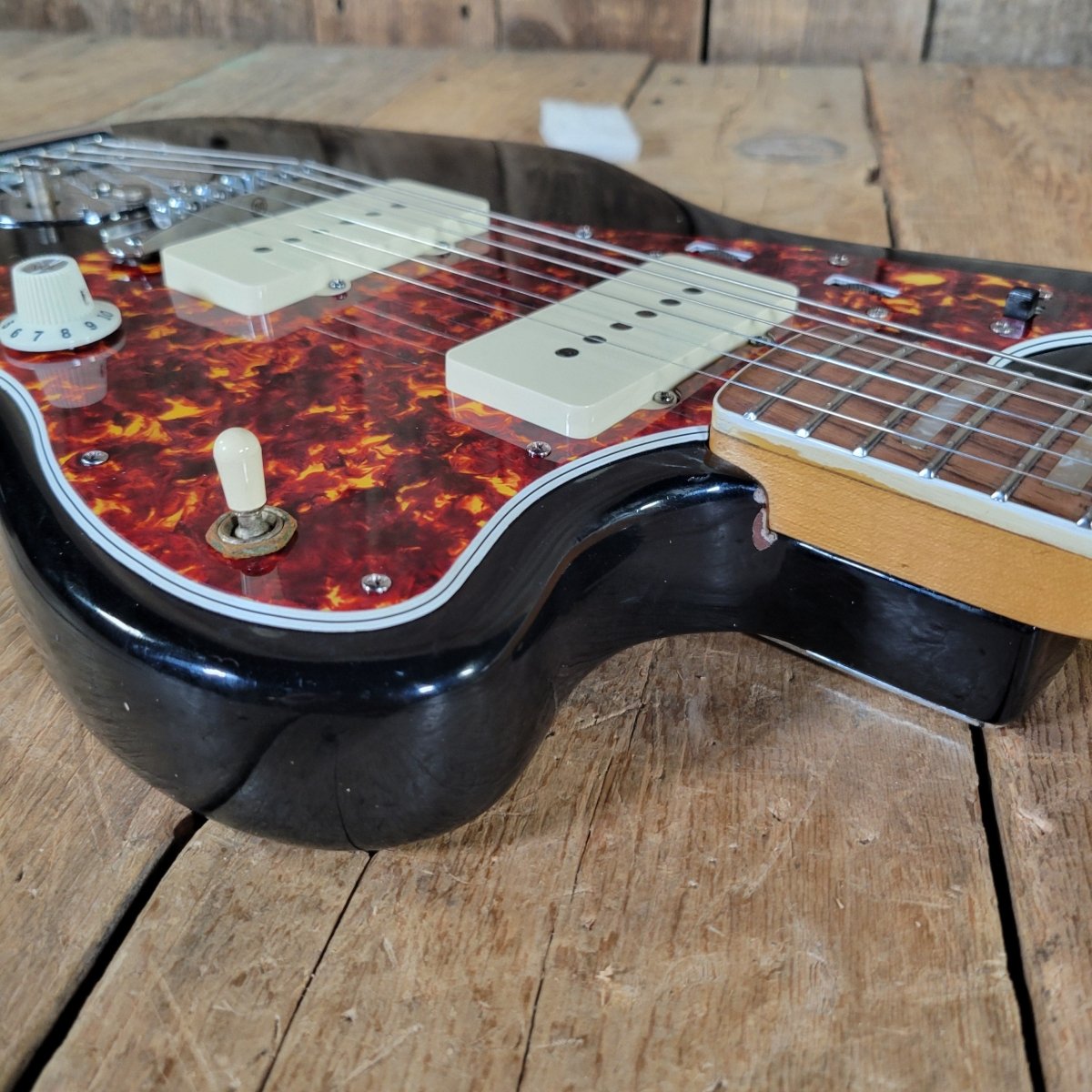 Fender Jazzmaster 1966 Refinished Vintage Player’s Guitar w/ Hybrid Gig Bag - Mahar's Vintage Guitars