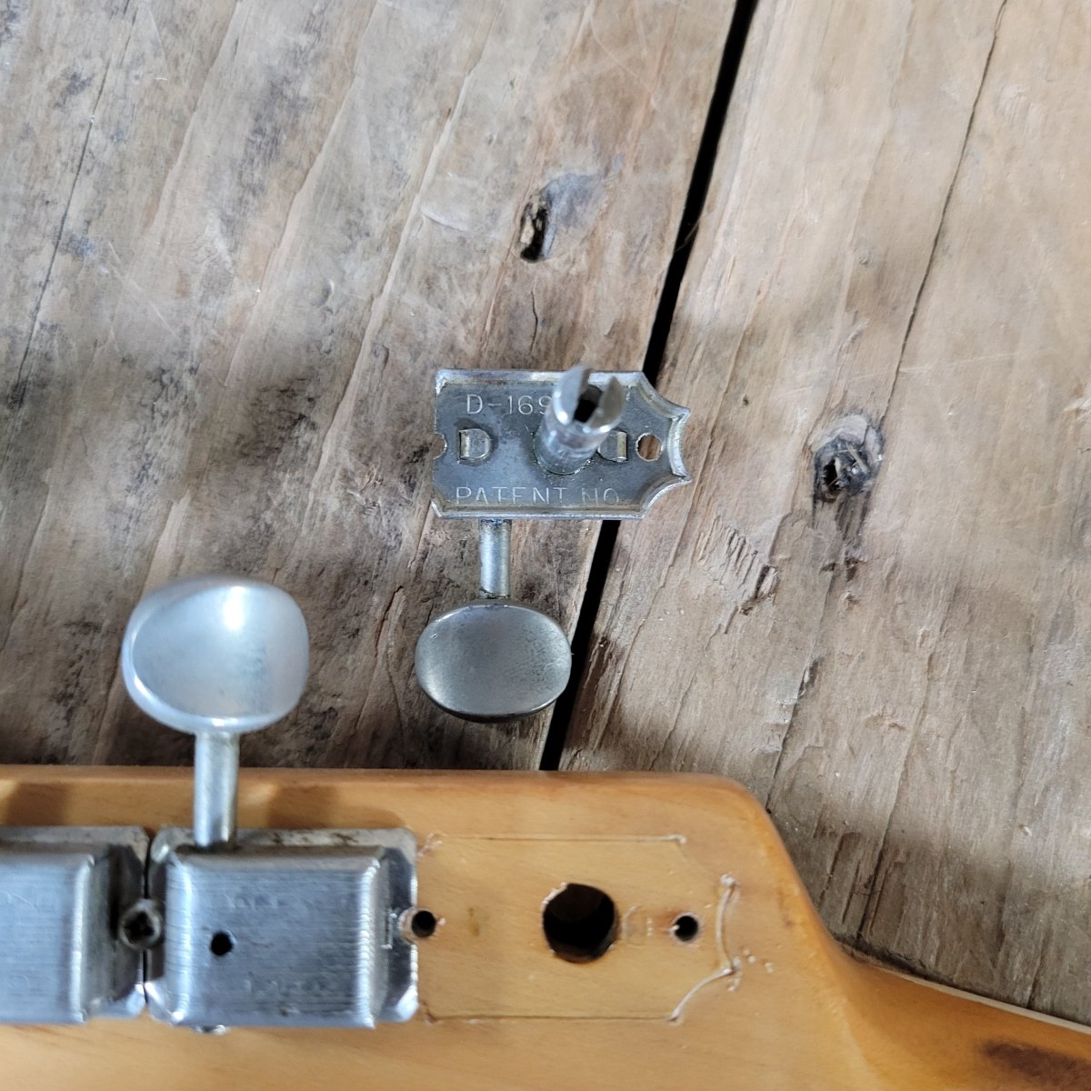 Fender Jazzmaster 1966 Refinished Vintage Player’s Guitar w/ Hybrid Gig Bag - Mahar's Vintage Guitars