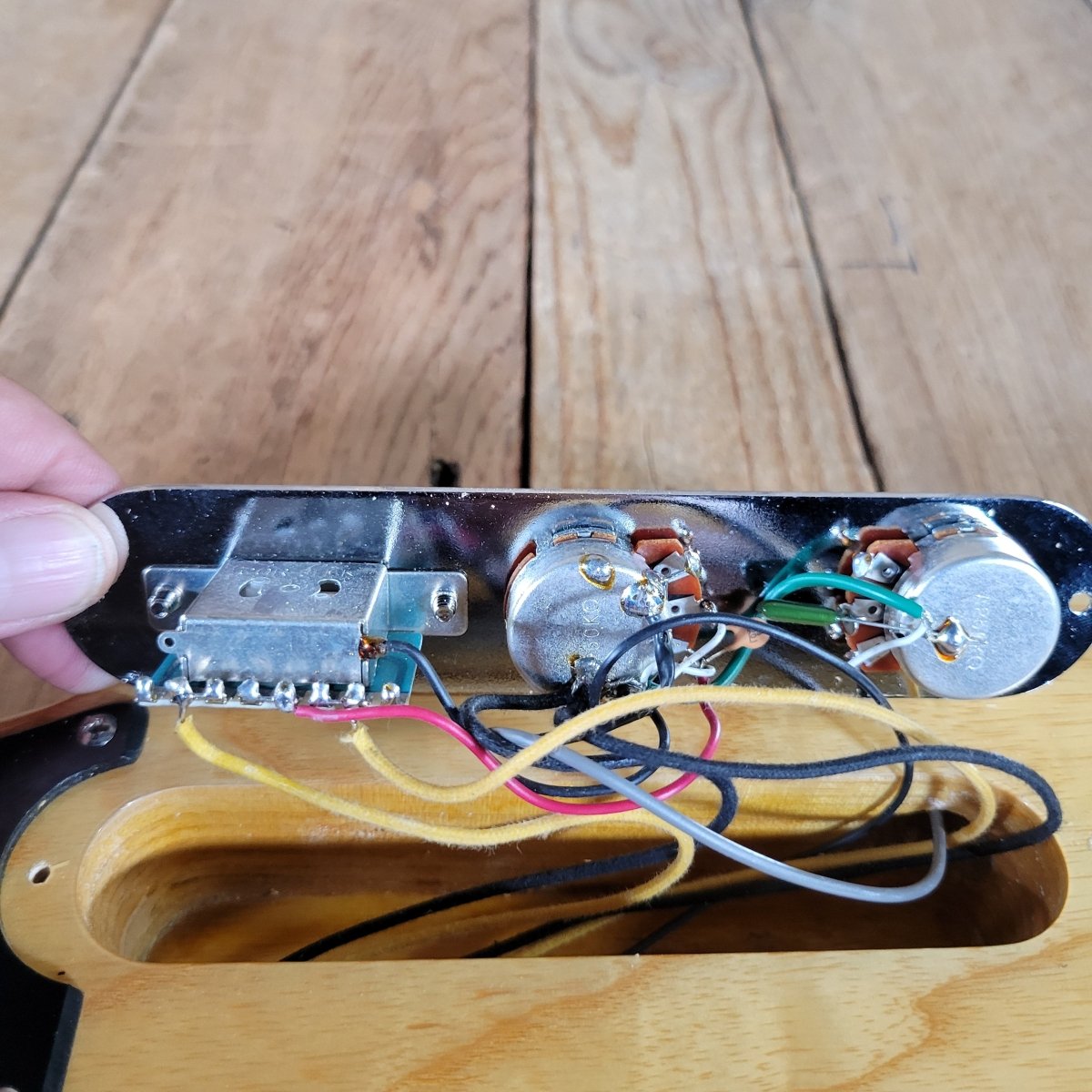 Fender Lite Ash Special Edition Telecaster – MIK 2005 w/ Gig Bag - Mahar's Vintage Guitars