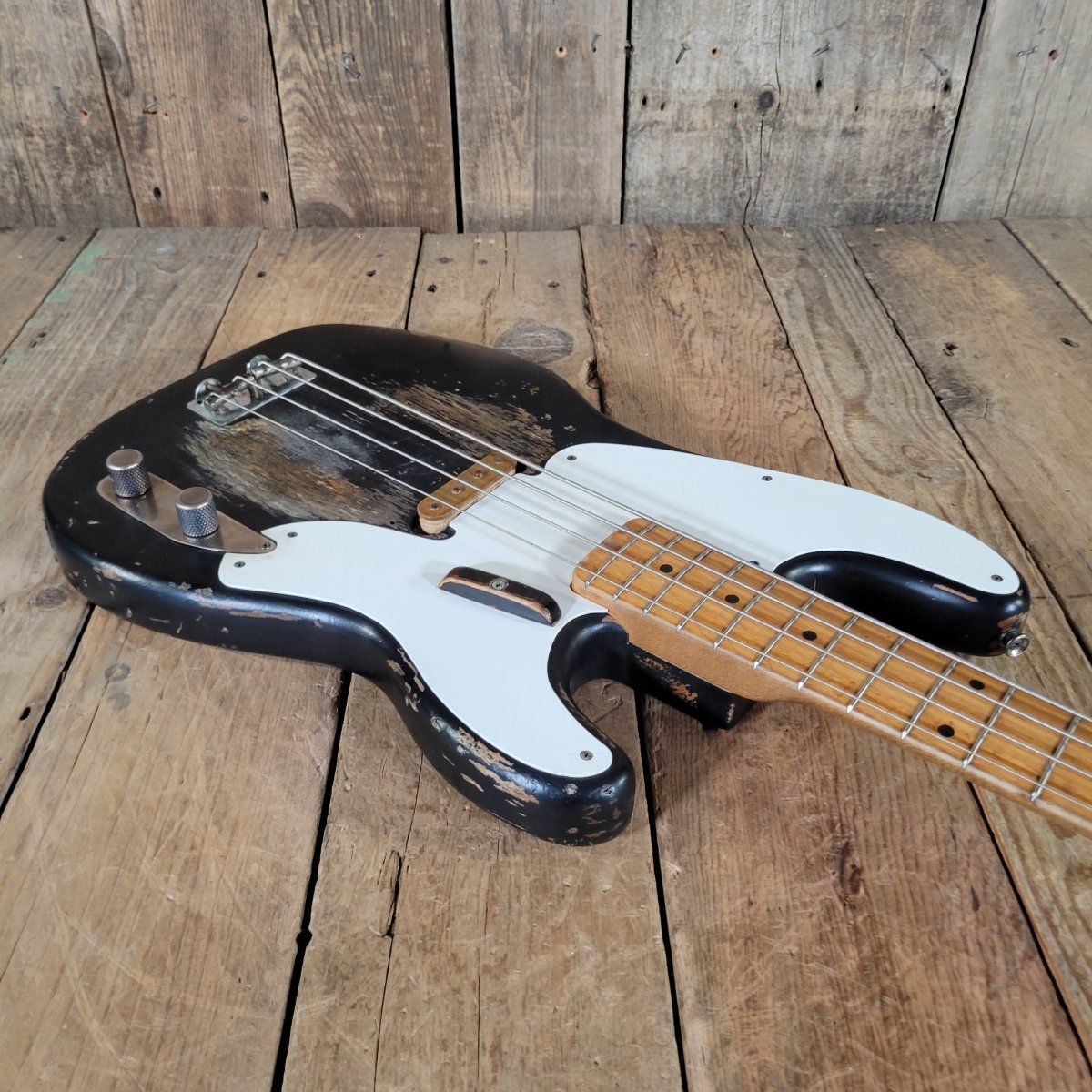 Fender Precision Bass 1956 – Vintage Player’s Grade, Refinished, Original ’50s Tone - Mahar's Vintage Guitars