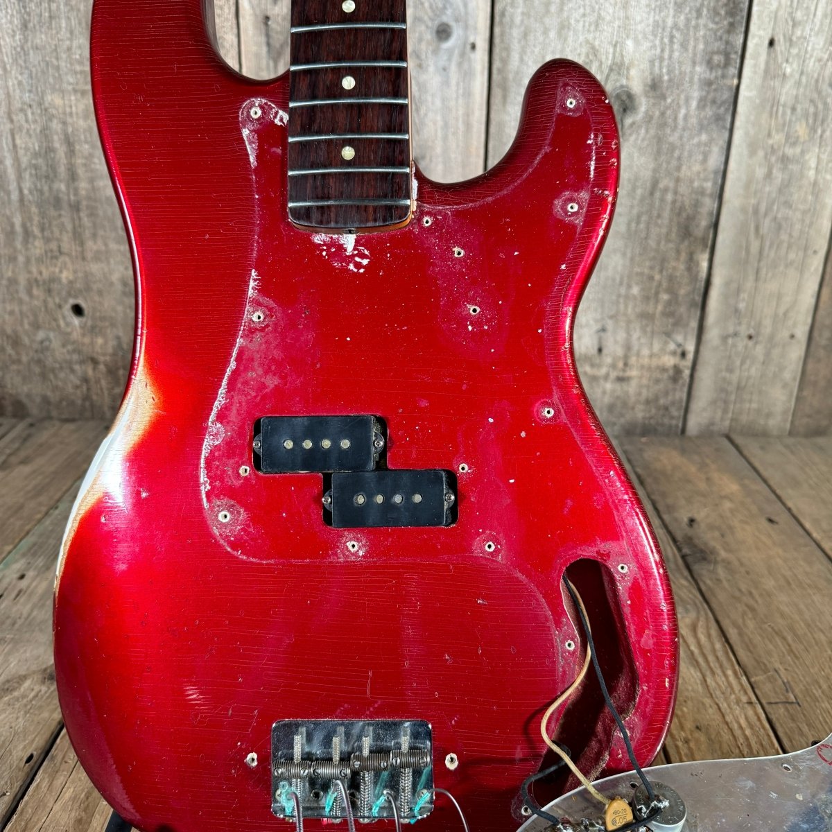 Fender Precision Bass 1966 Candy Apple Red - Mahar's Vintage Guitars