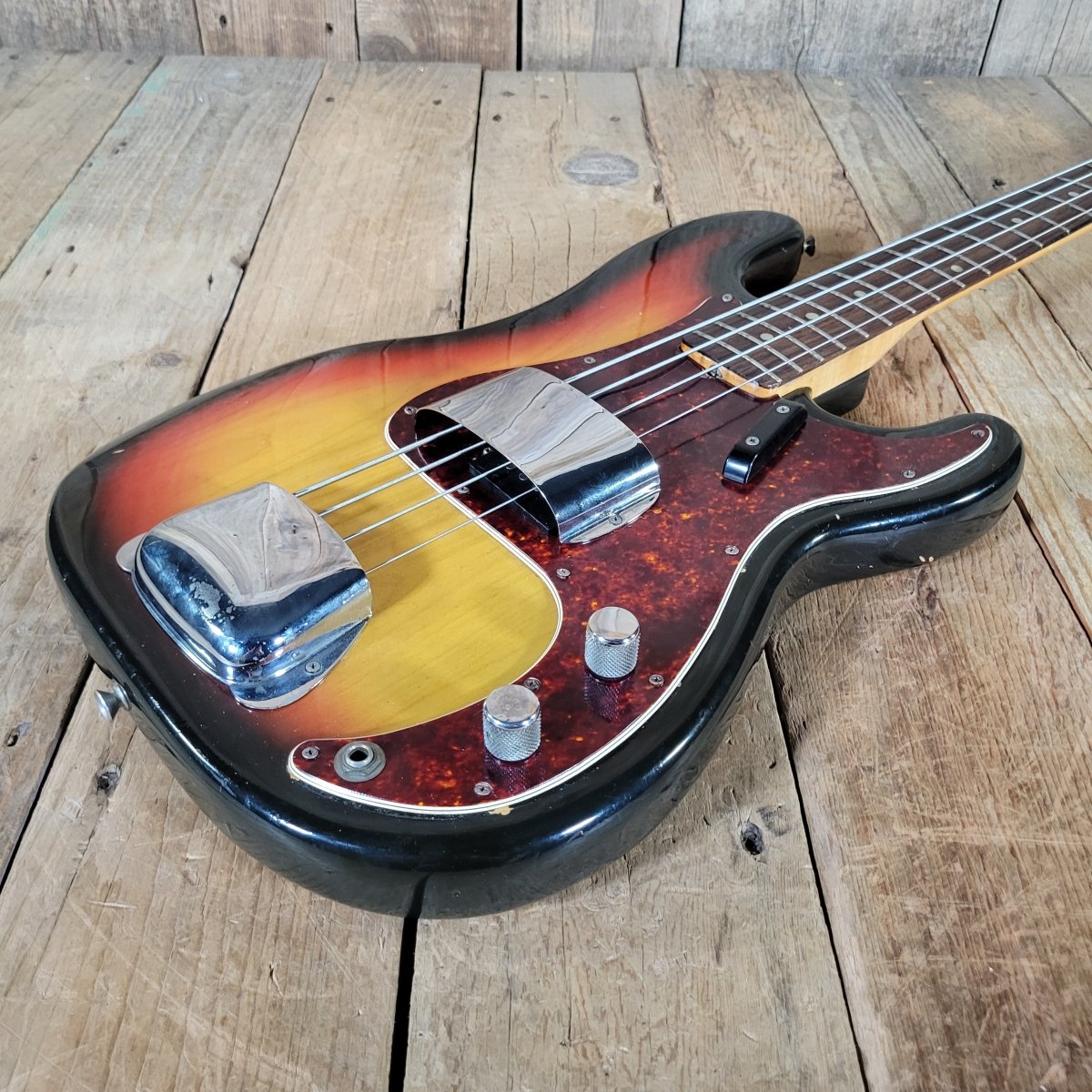 Fender Presicion Bass 1967 Sunburst Vintage P Bass - Mahar's Vintage Guitars