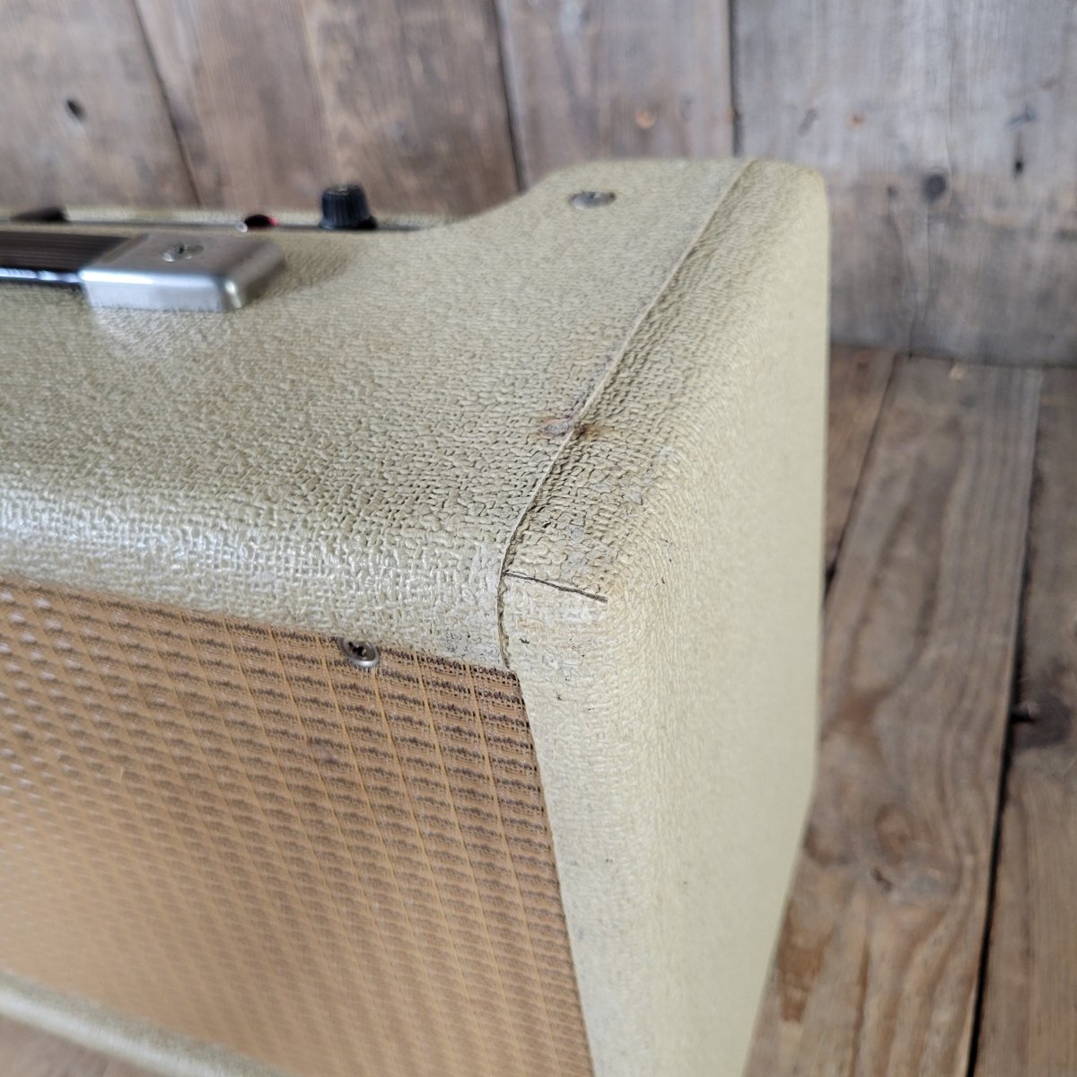 Fender Reverb Unit 6G15 1963 Rough White Tolex - Mahar's Vintage Guitars