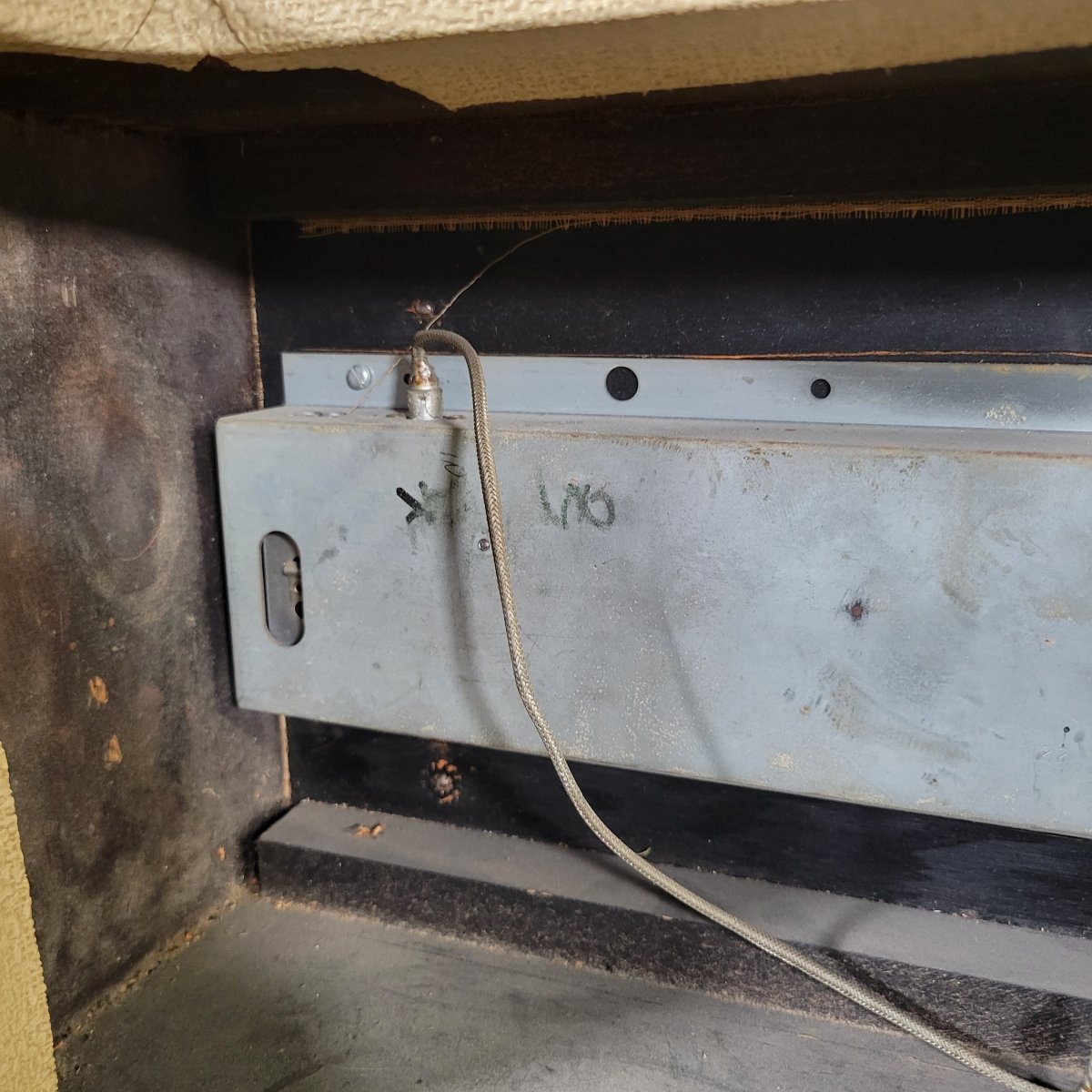 Fender Reverb Unit 6G15 1963 Rough White Tolex - Mahar's Vintage Guitars