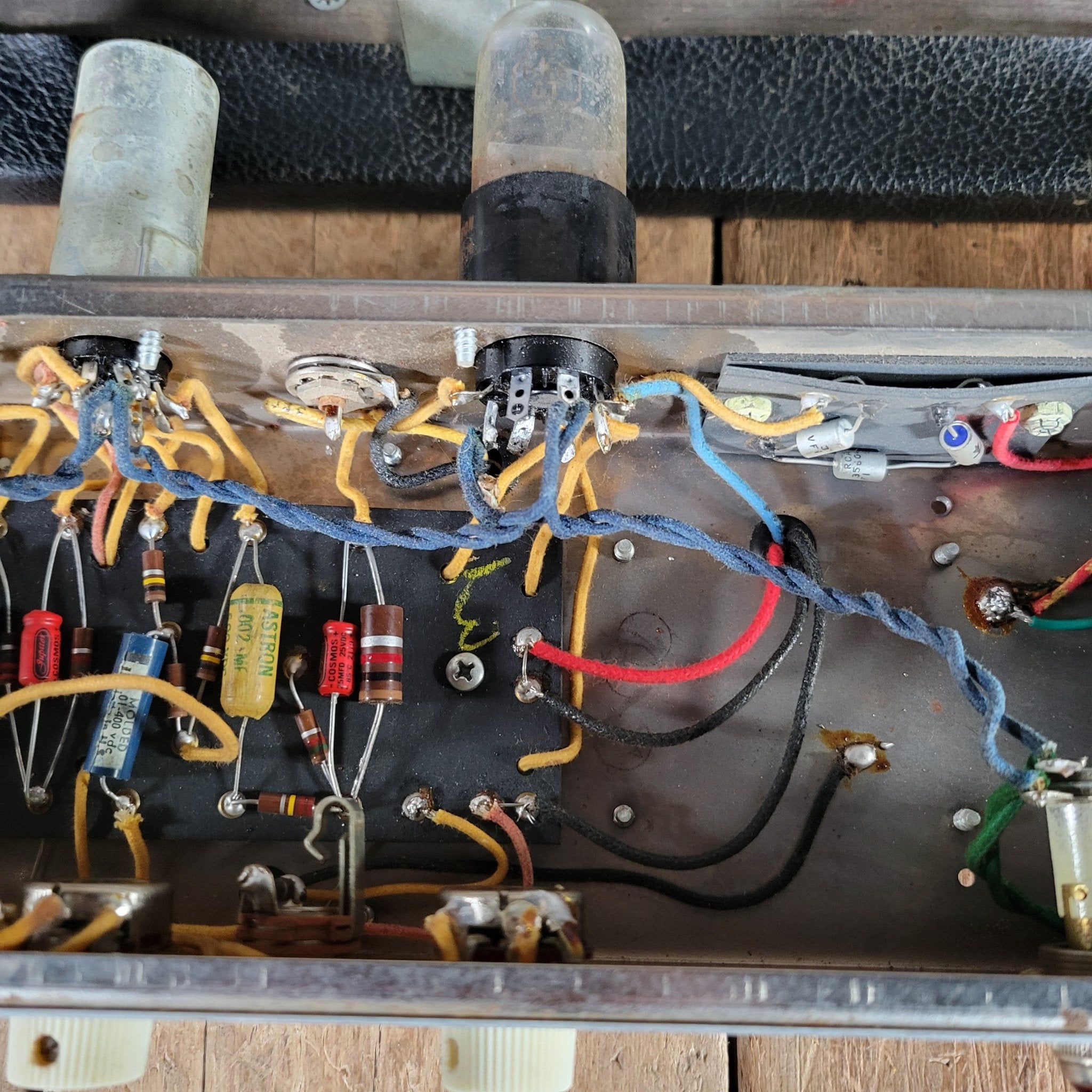 Fender Reverb Unit 6G15 1964 Black Pre CBS - Mahar's Vintage Guitars