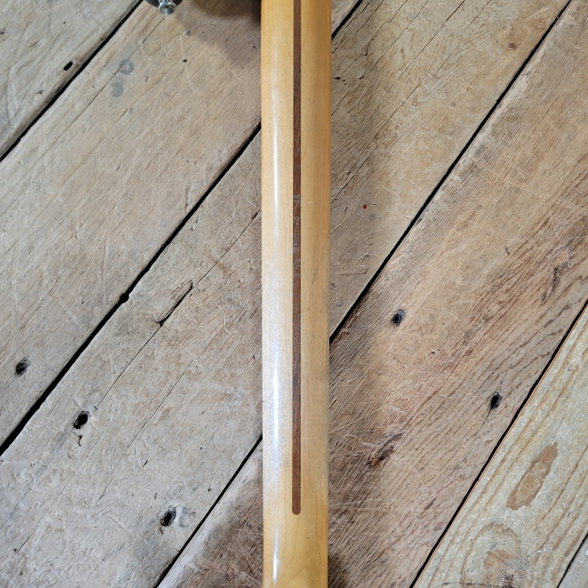 Fender Road Worn Precision Bass Sunburst 2009 – With Gig Bag - Mahar's Vintage Guitars