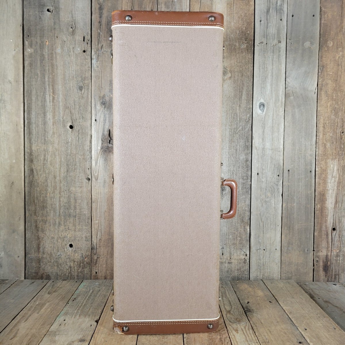 Fender Stratocaster 1961 Fiesta Red Refinished Slab Board Rosewood – Vintage Player’s Guitar - Mahar's Vintage Guitars