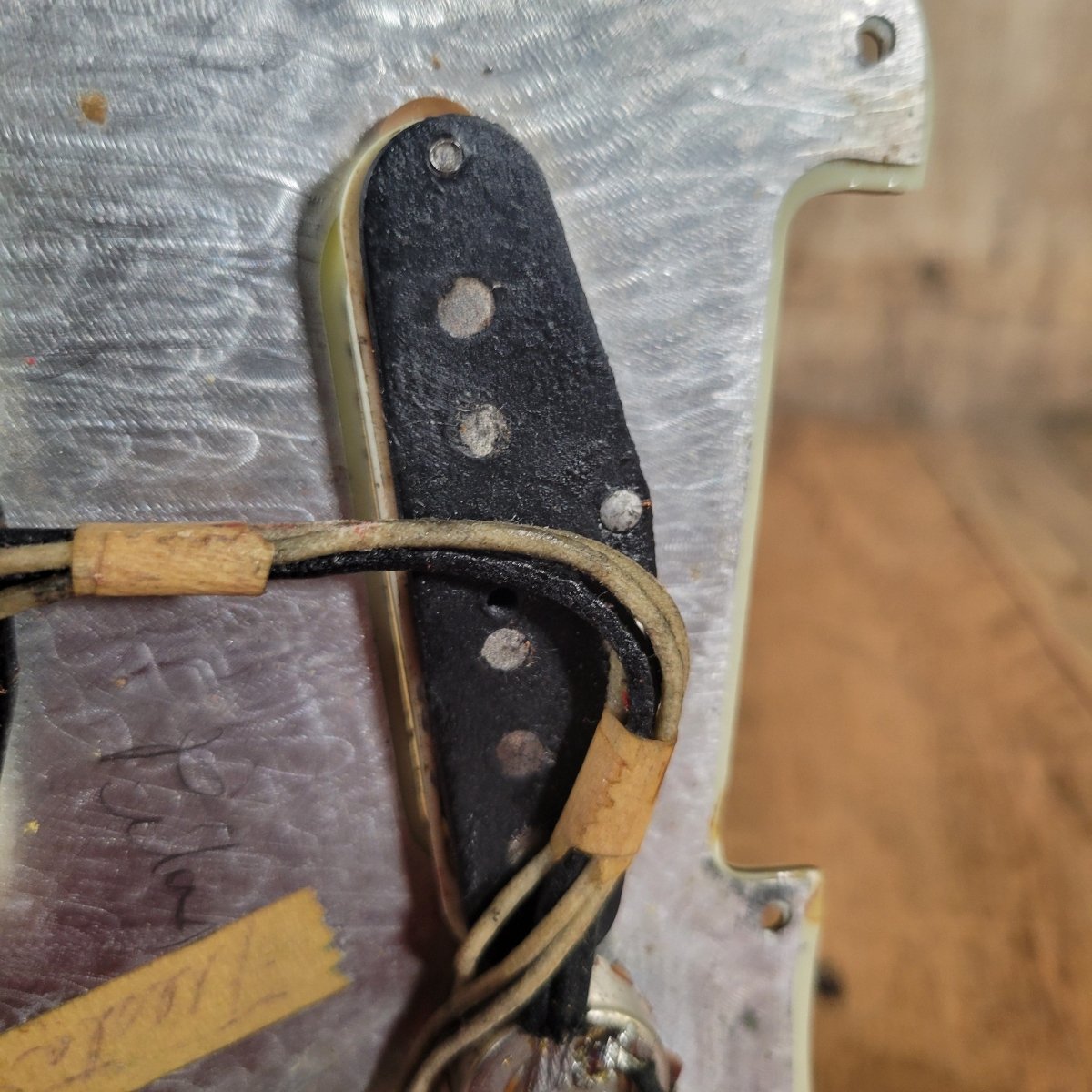 Fender Stratocaster 1961 Fiesta Red Refinished Slab Board Rosewood – Vintage Player’s Guitar - Mahar's Vintage Guitars