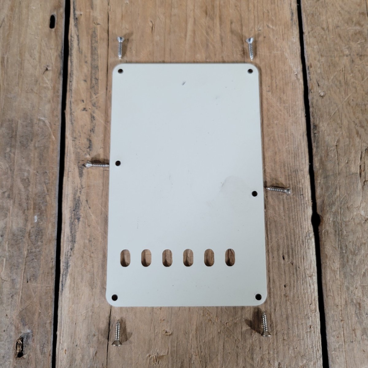 Fender Stratocaster 1961 Fiesta Red Refinished Slab Board Rosewood – Vintage Player’s Guitar - Mahar's Vintage Guitars